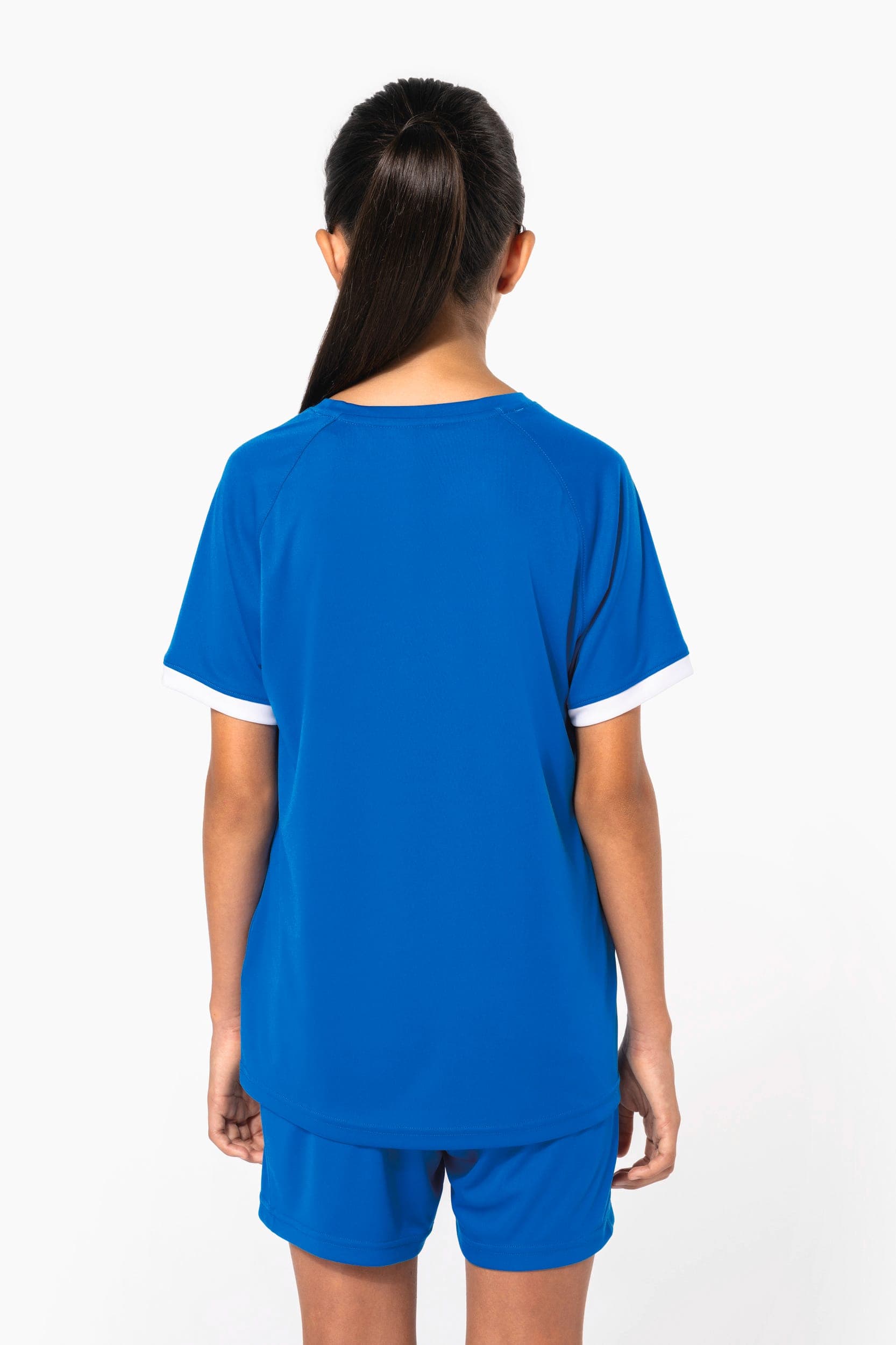 Short multisport en polyester enfant en situation