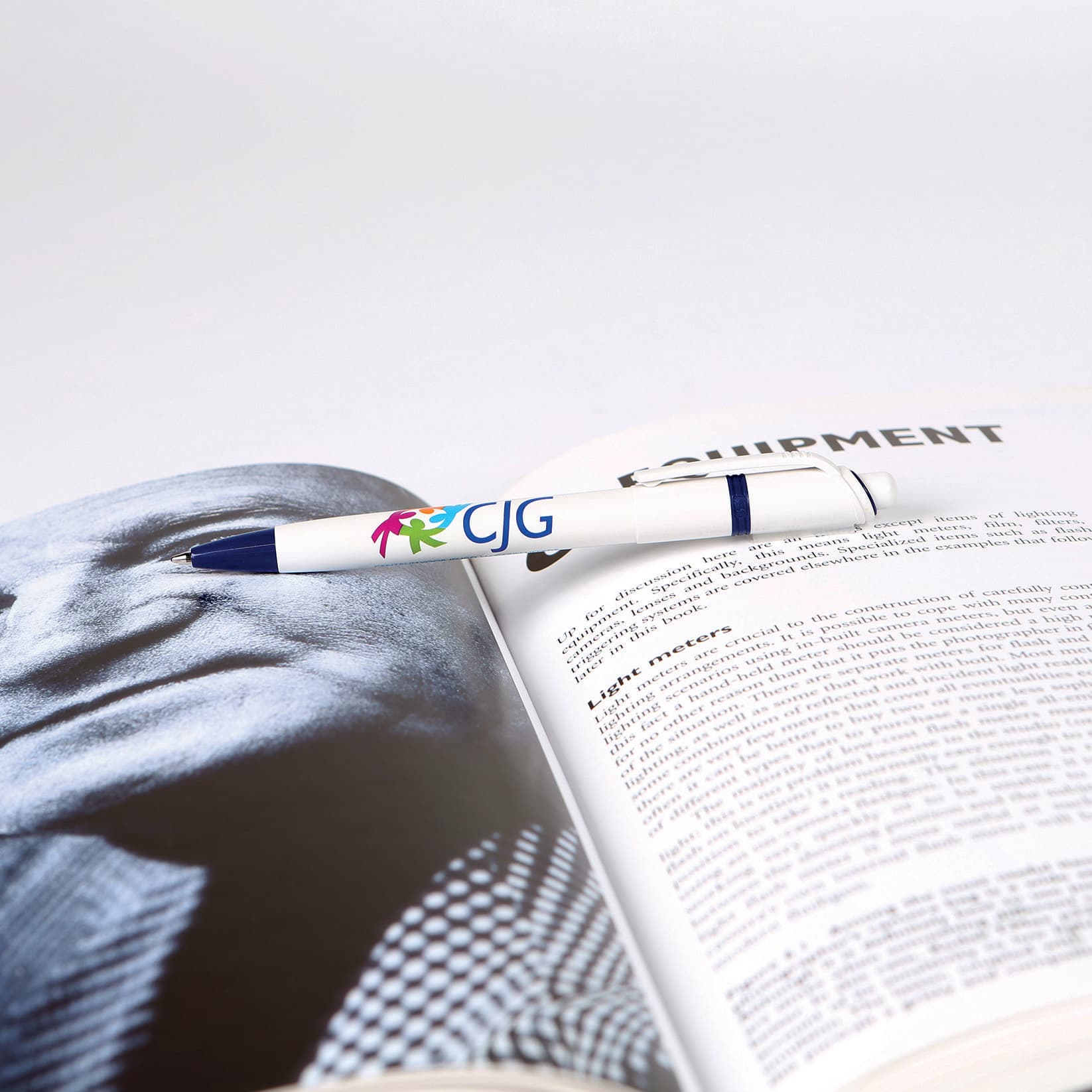Stylo bille Stilolinea Ducal en situation