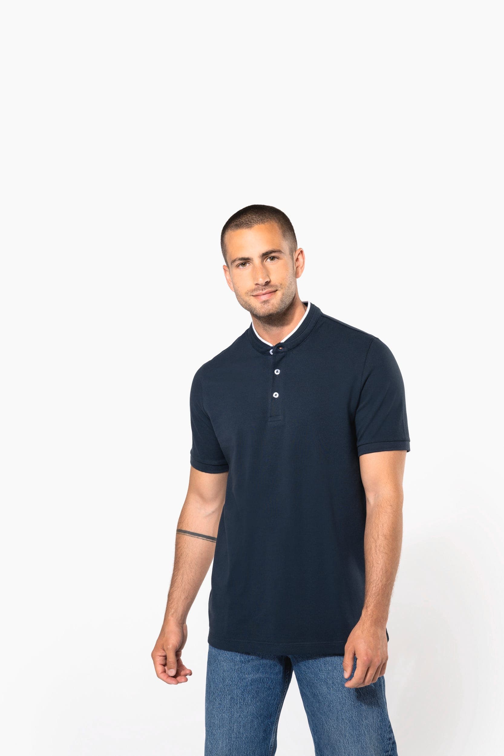 Polo col mao manches courtes homme en situation