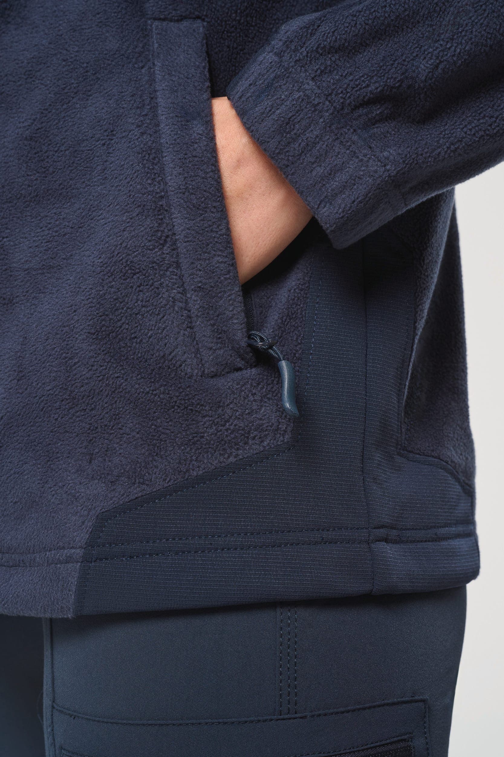 Polaire avec membrane isolante unisexe en situation