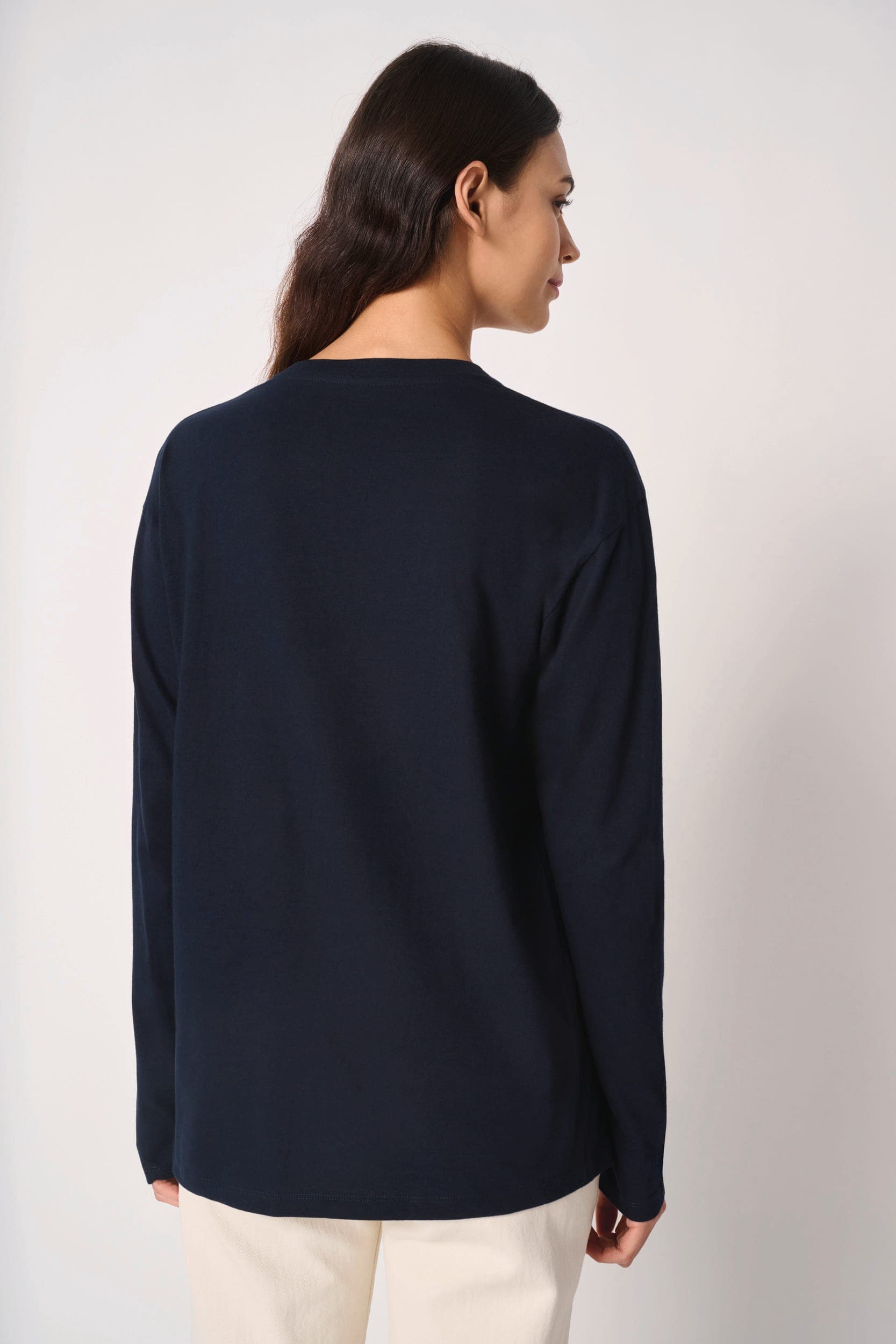 T-shirt LSL unisexe iDeal150 en situation