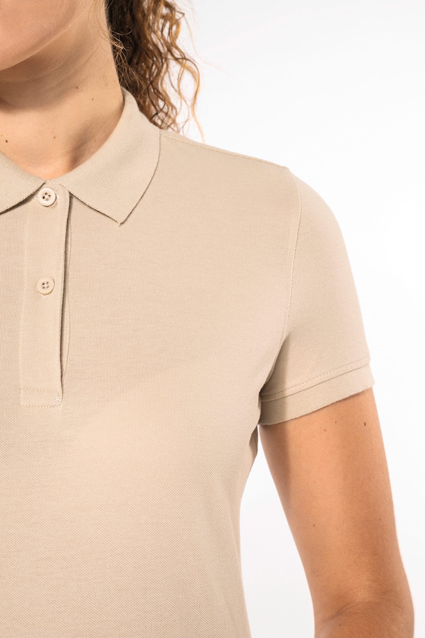 Polo piqué Bio180 femme en situation