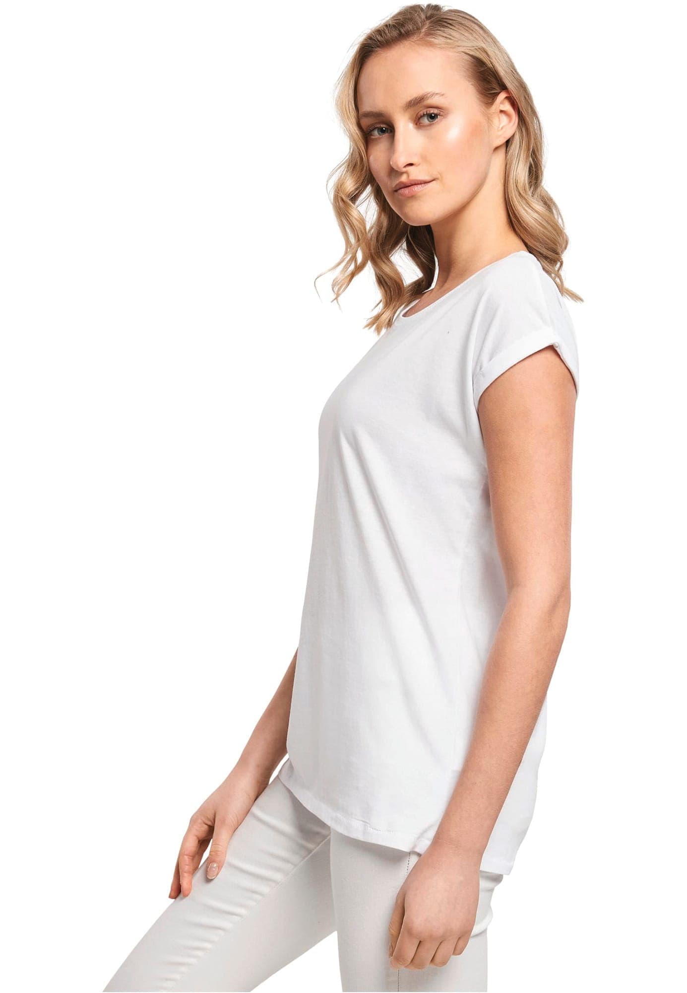 T-shirt manches à revers femme en situation