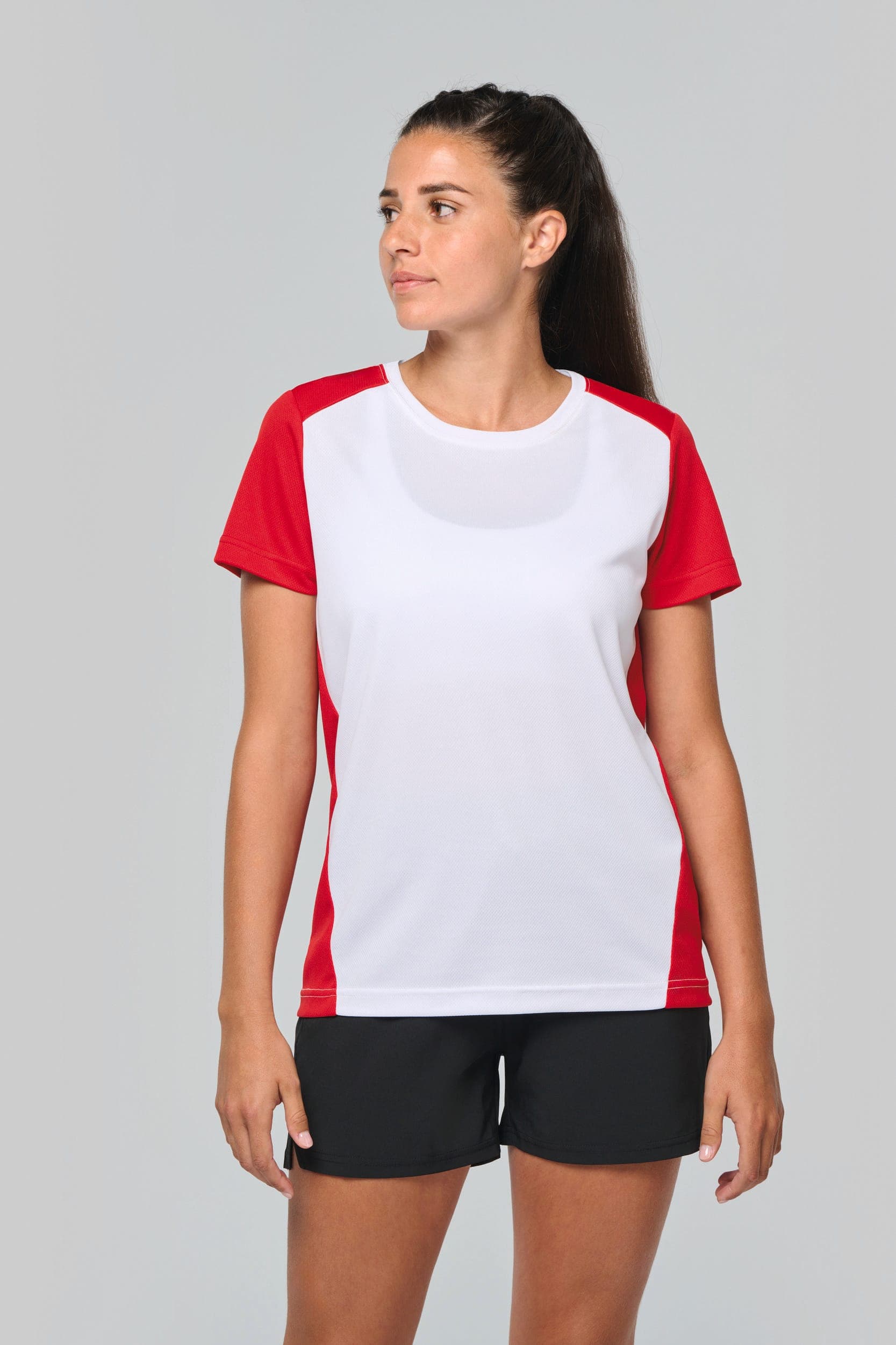 Short running femme en situation