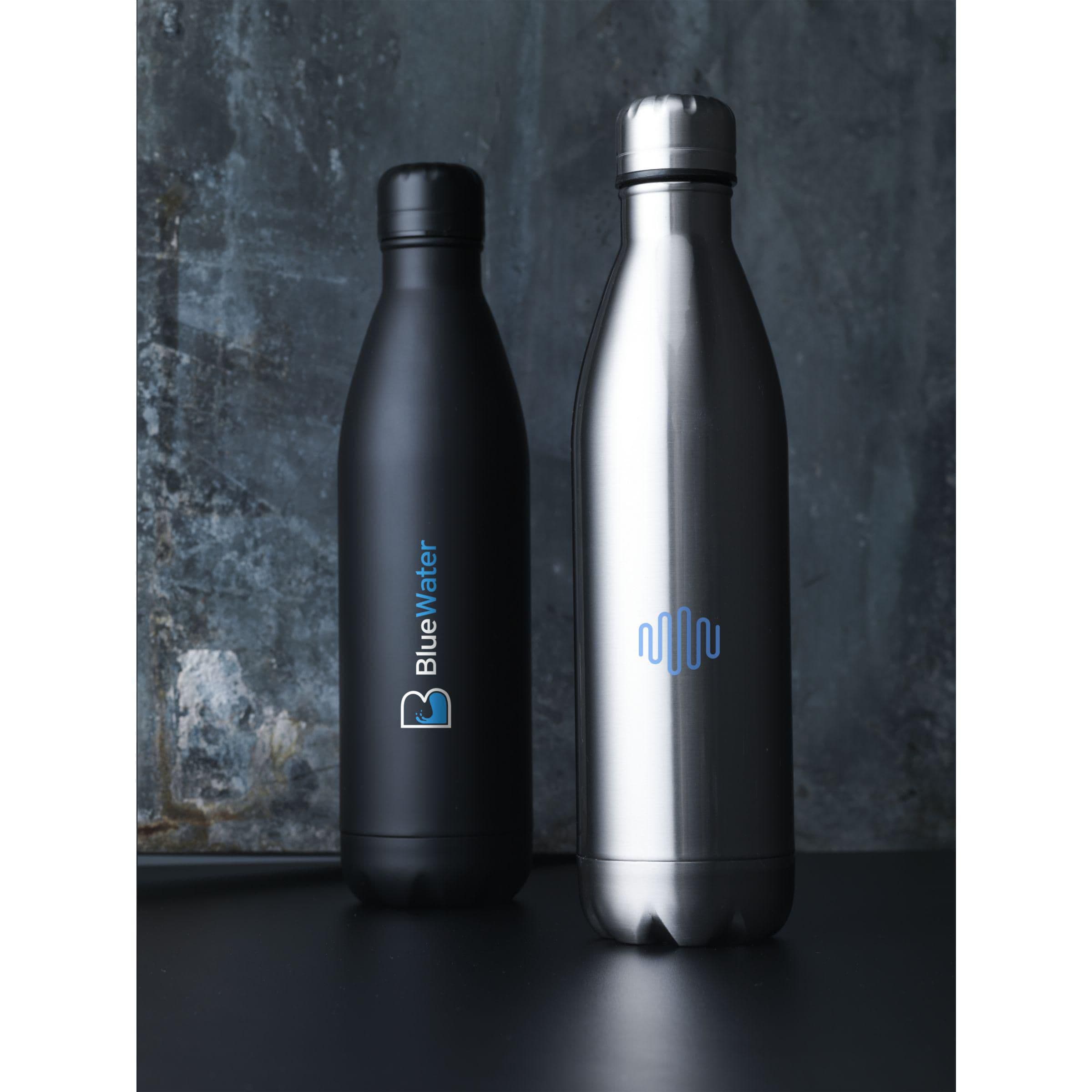 Bouteille Topflask RCS acier recyclé 750 ml en situation