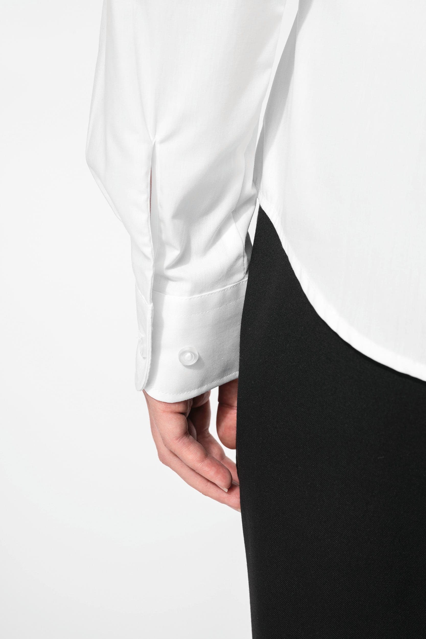 Chemise popeline manches longues femme en situation