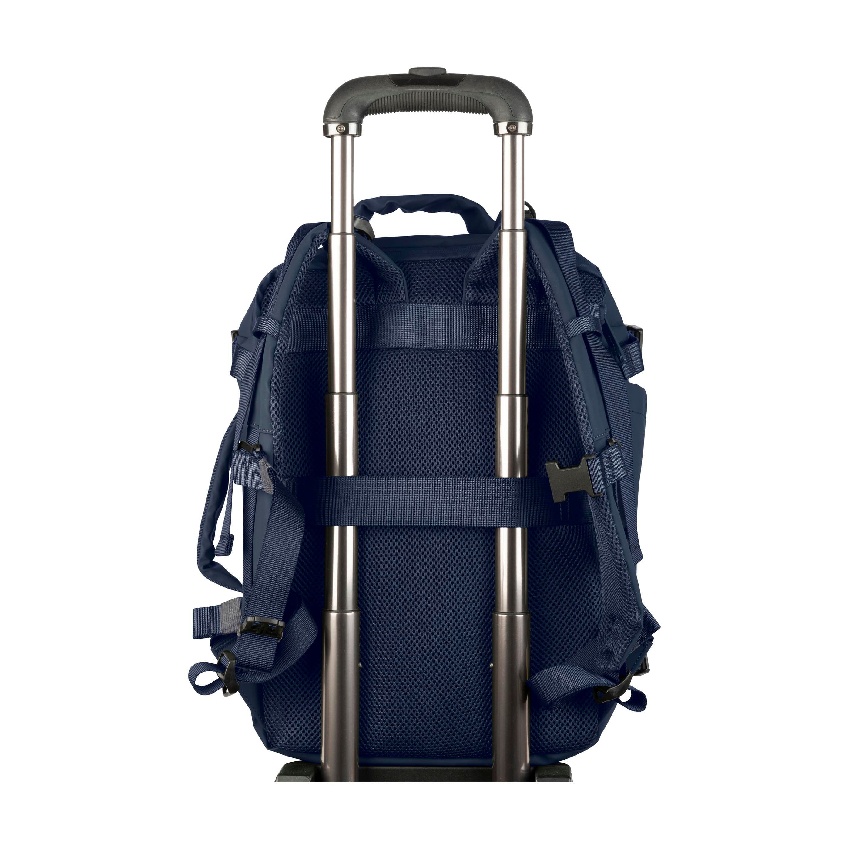 Bagage cabine Tucano Tugo Dry 15,6 inch en situation
