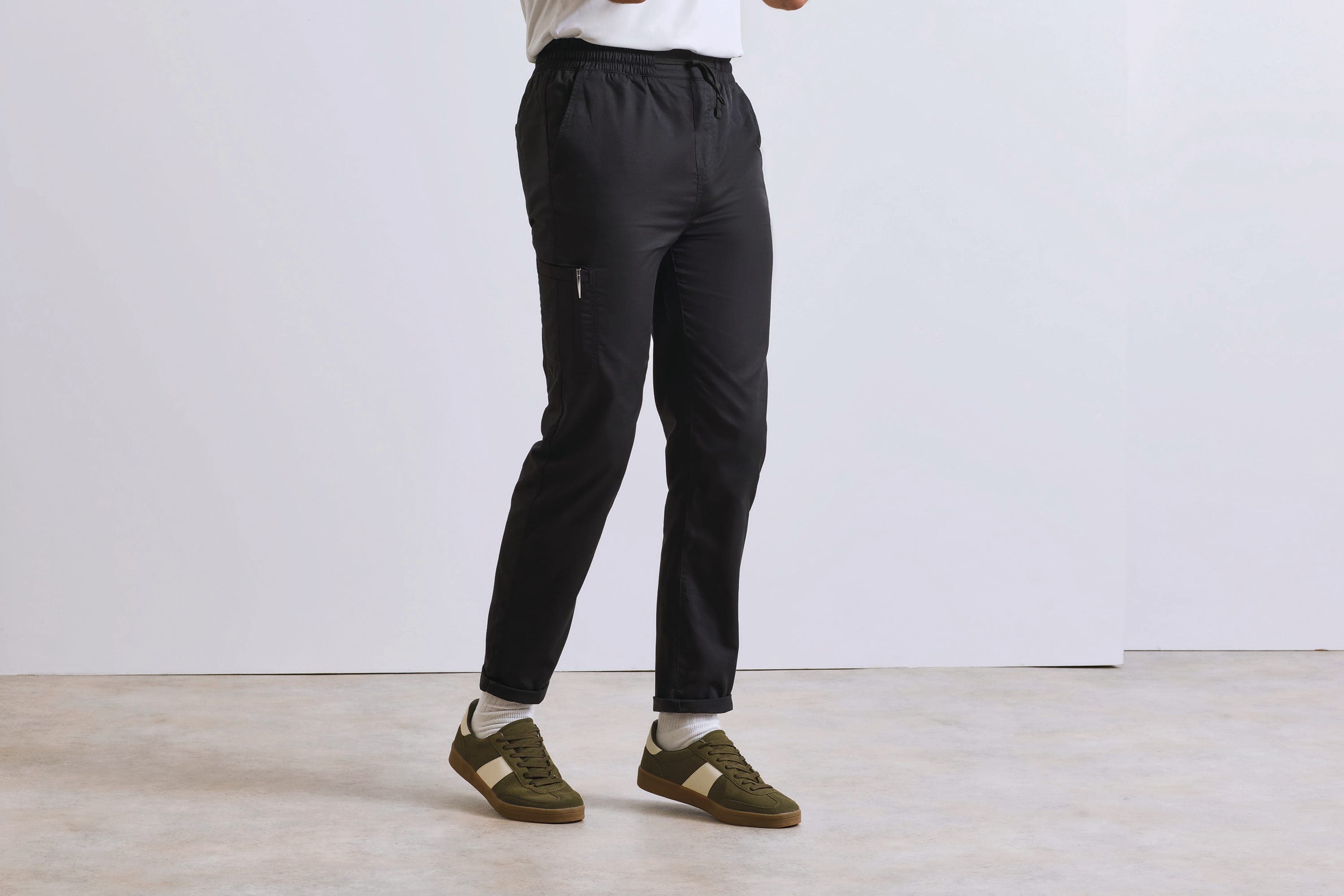 Pantalon cargo recyclé Chef en situation