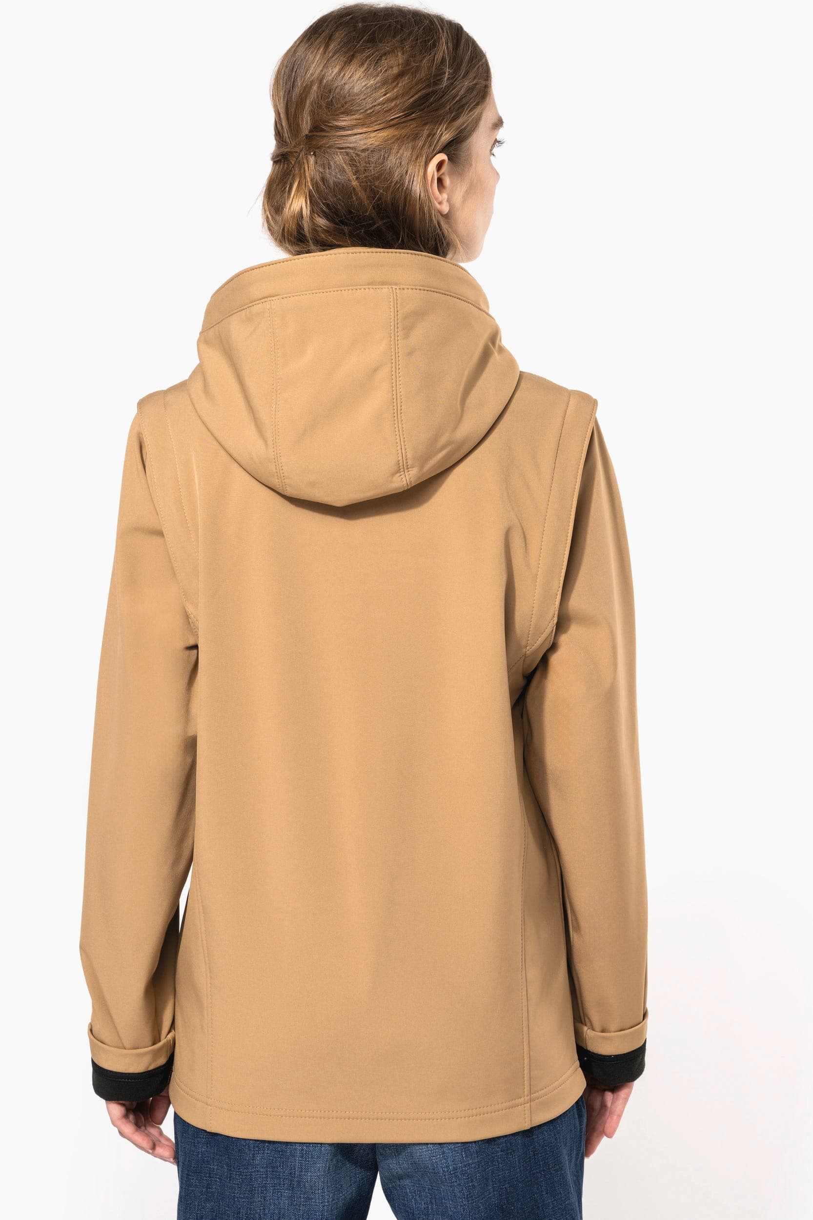 Veste Softshell 3 couches à capuche avec manches amovibles unisexe en situation