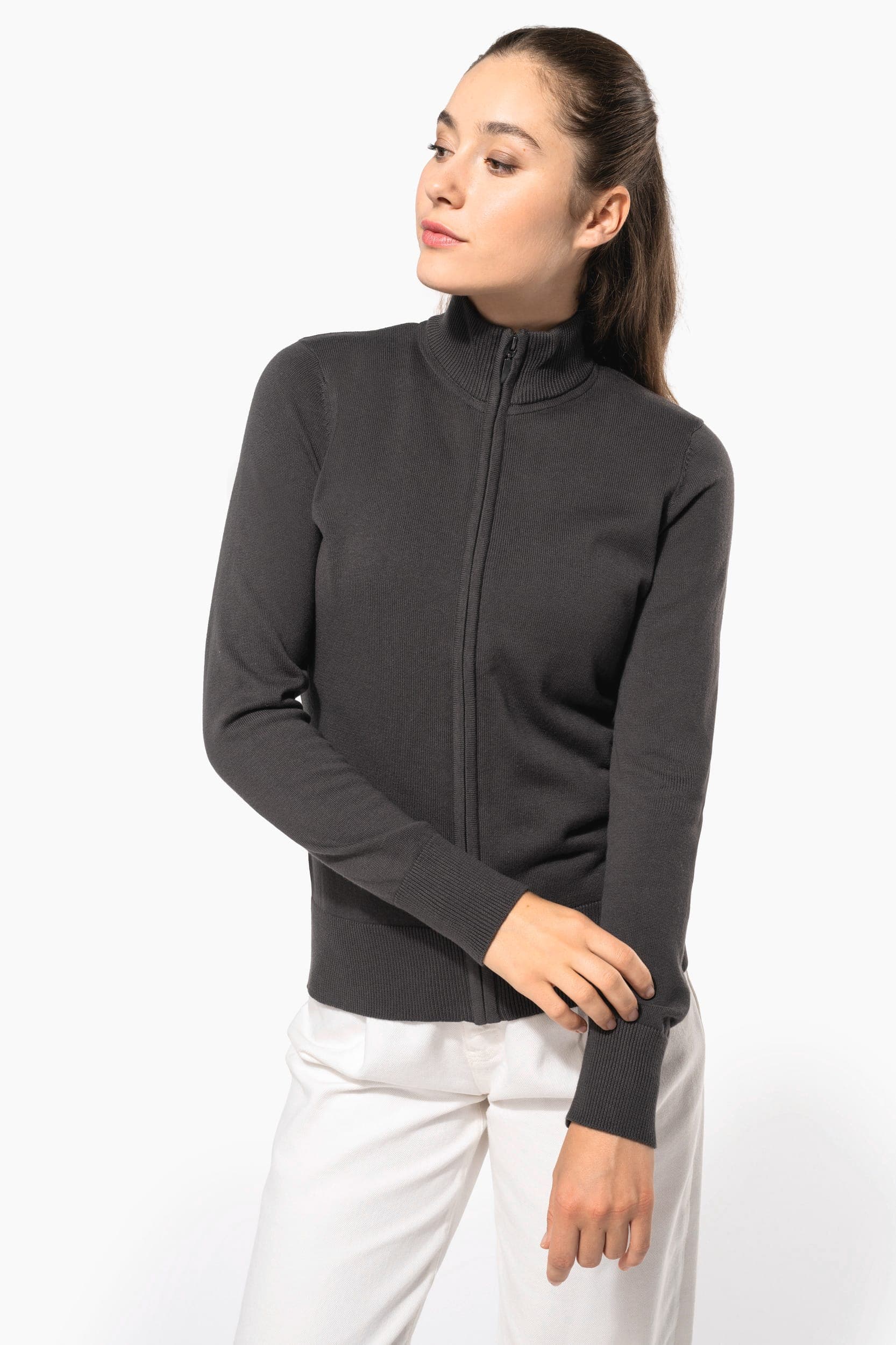 Cardigan zippé femme en situation