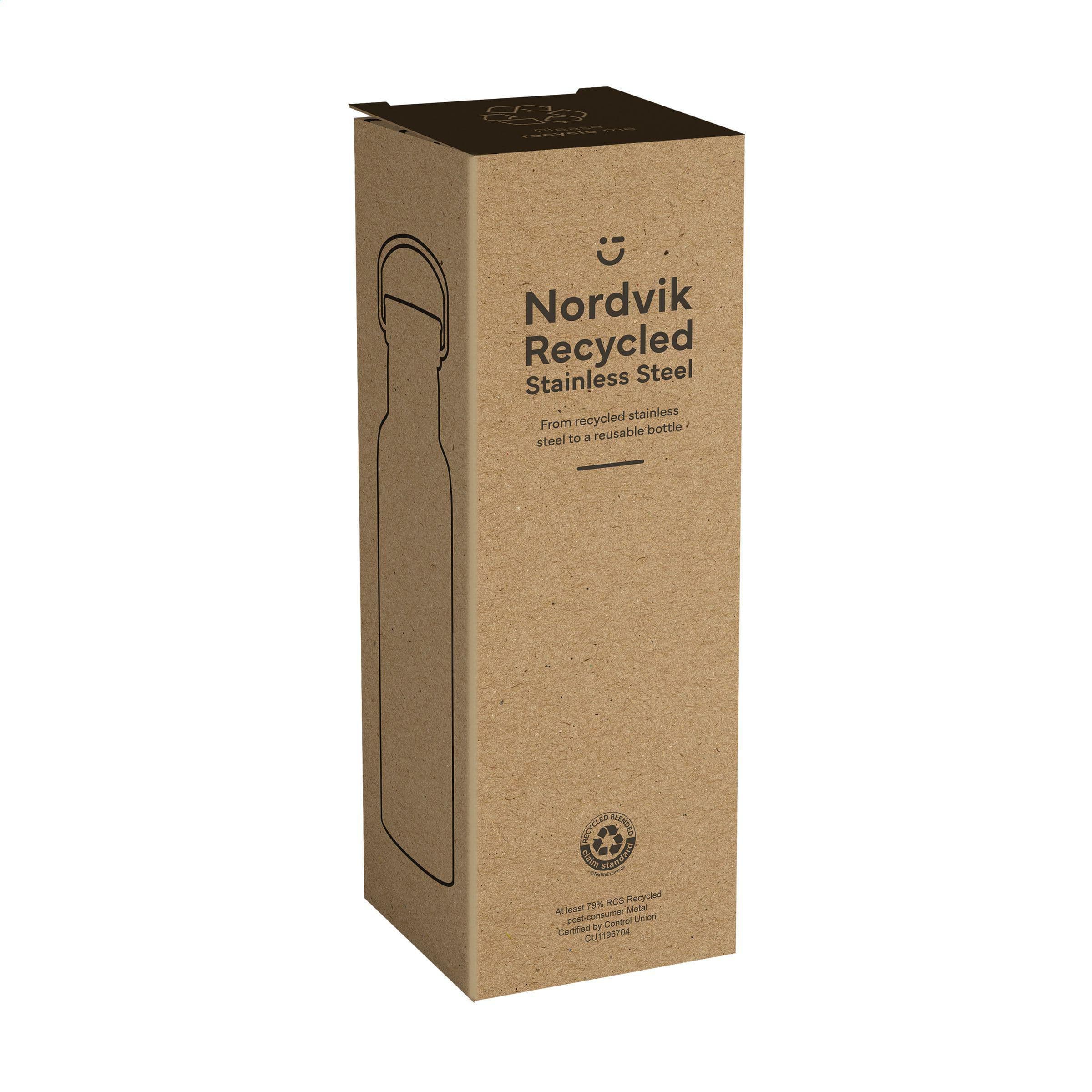 Bouteille Nordvik en acier recyclé RCS 500 ml en situation