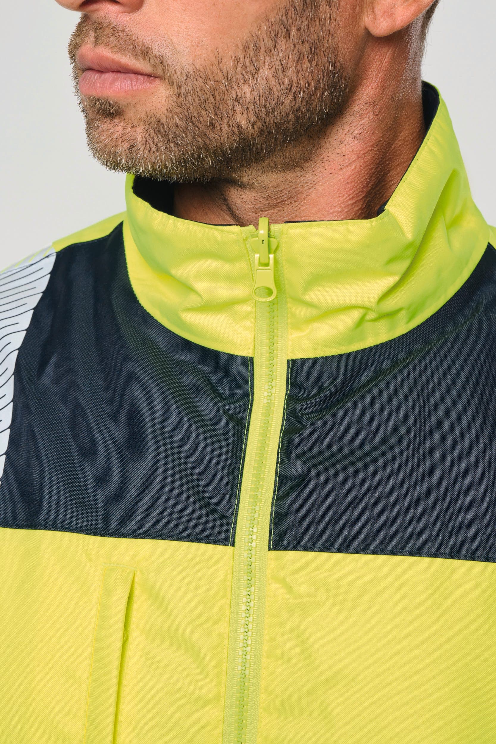 Parka de sécurité recyclée 4 en 1 unisexe en situation