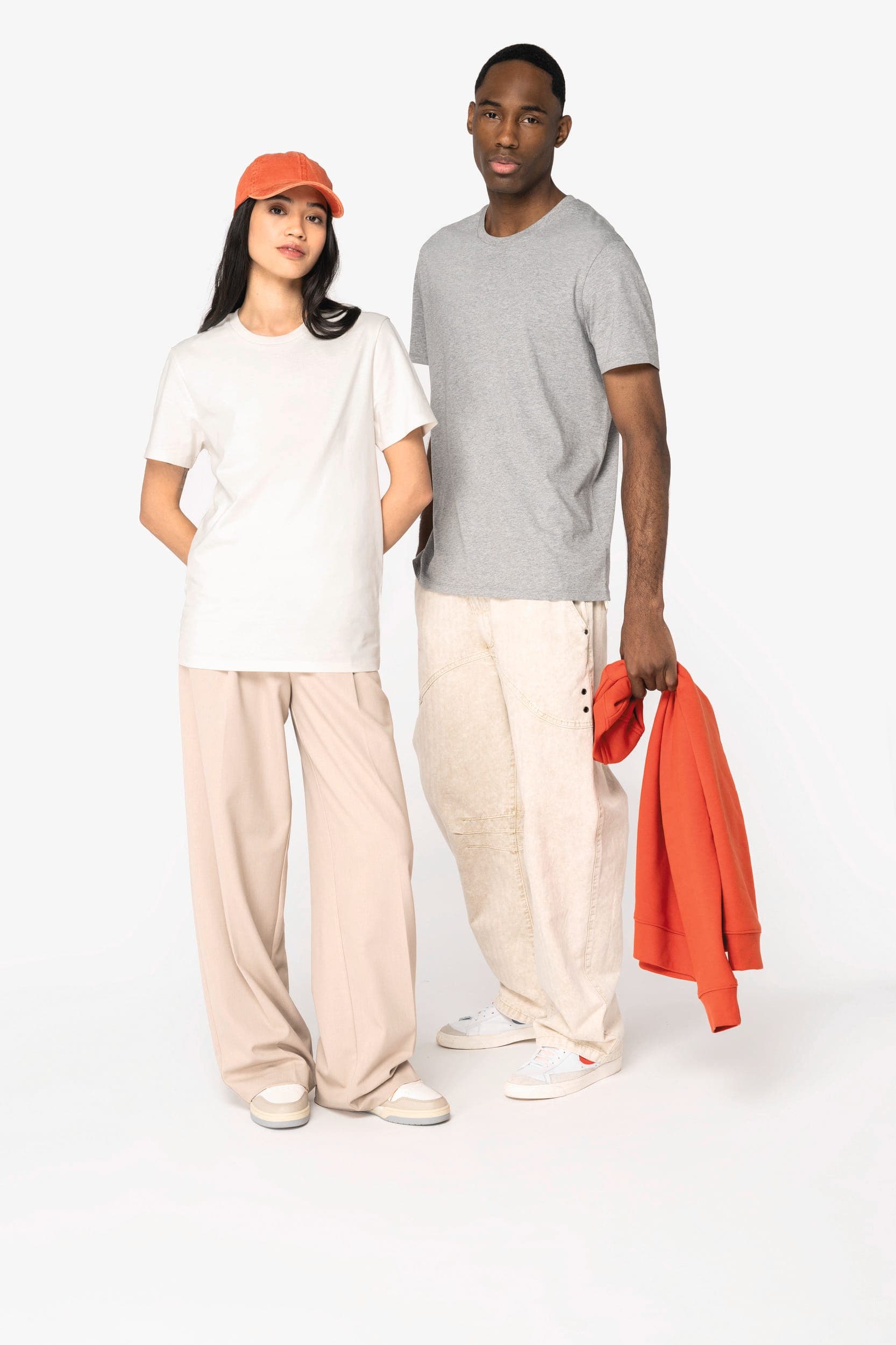 T-shirt écoresponsable unisexe en situation