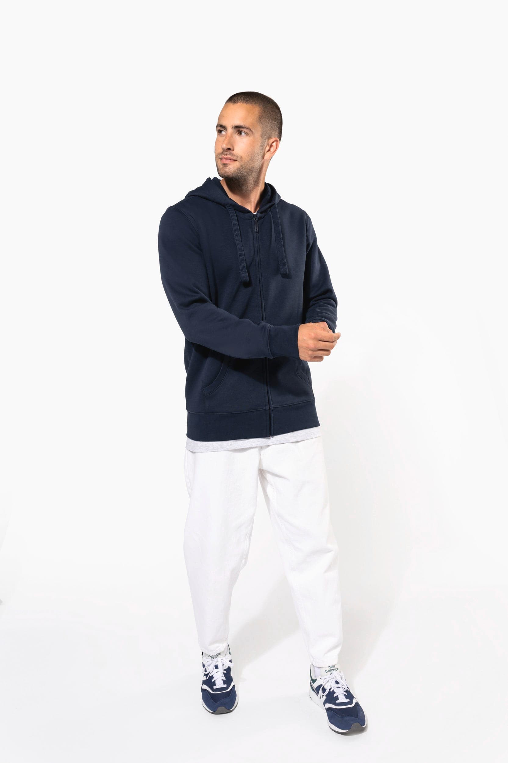 Sweat-shirt zippé capuche homme en situation