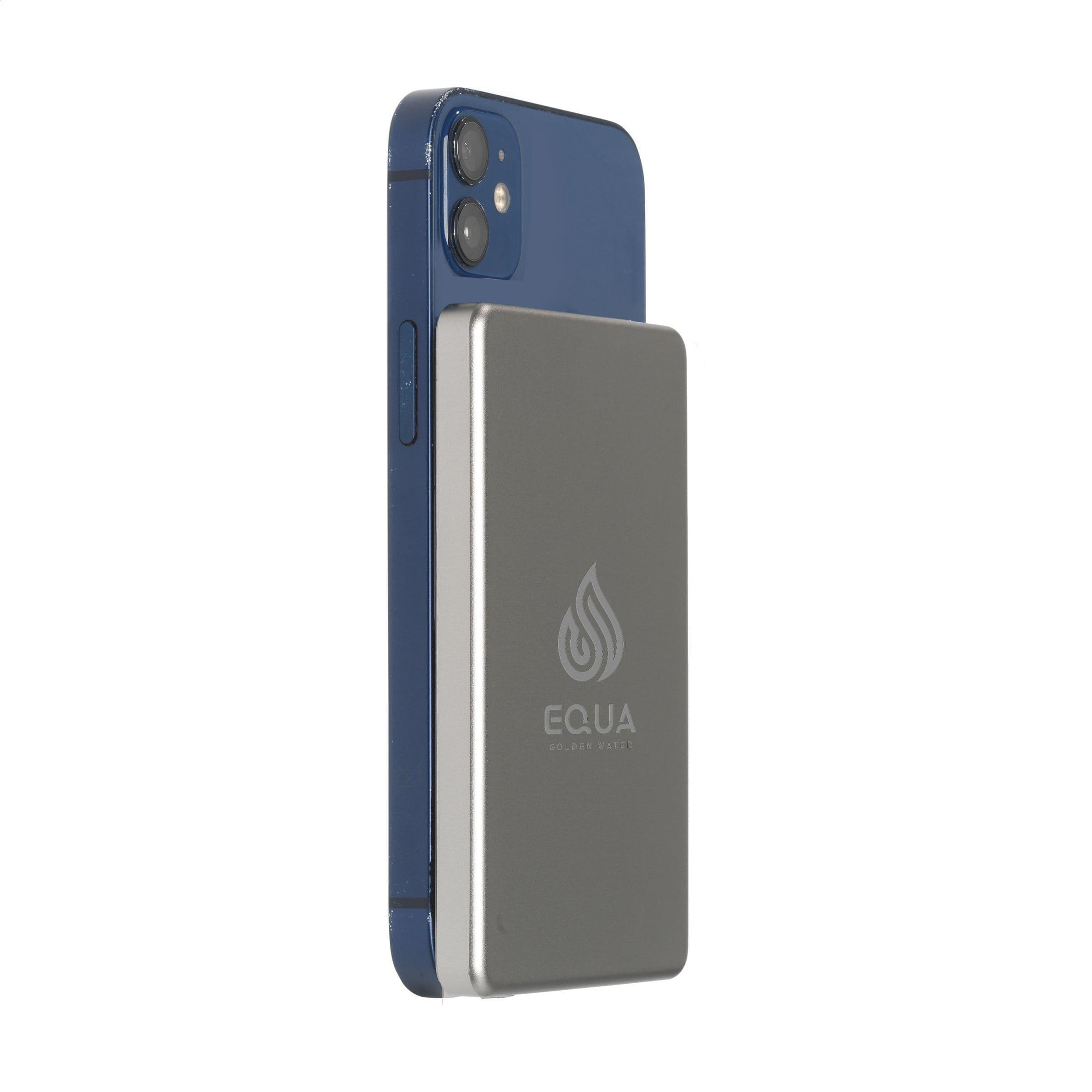 Powerbank Wireless RCS alu recyclé Magsafe 5000 en situation