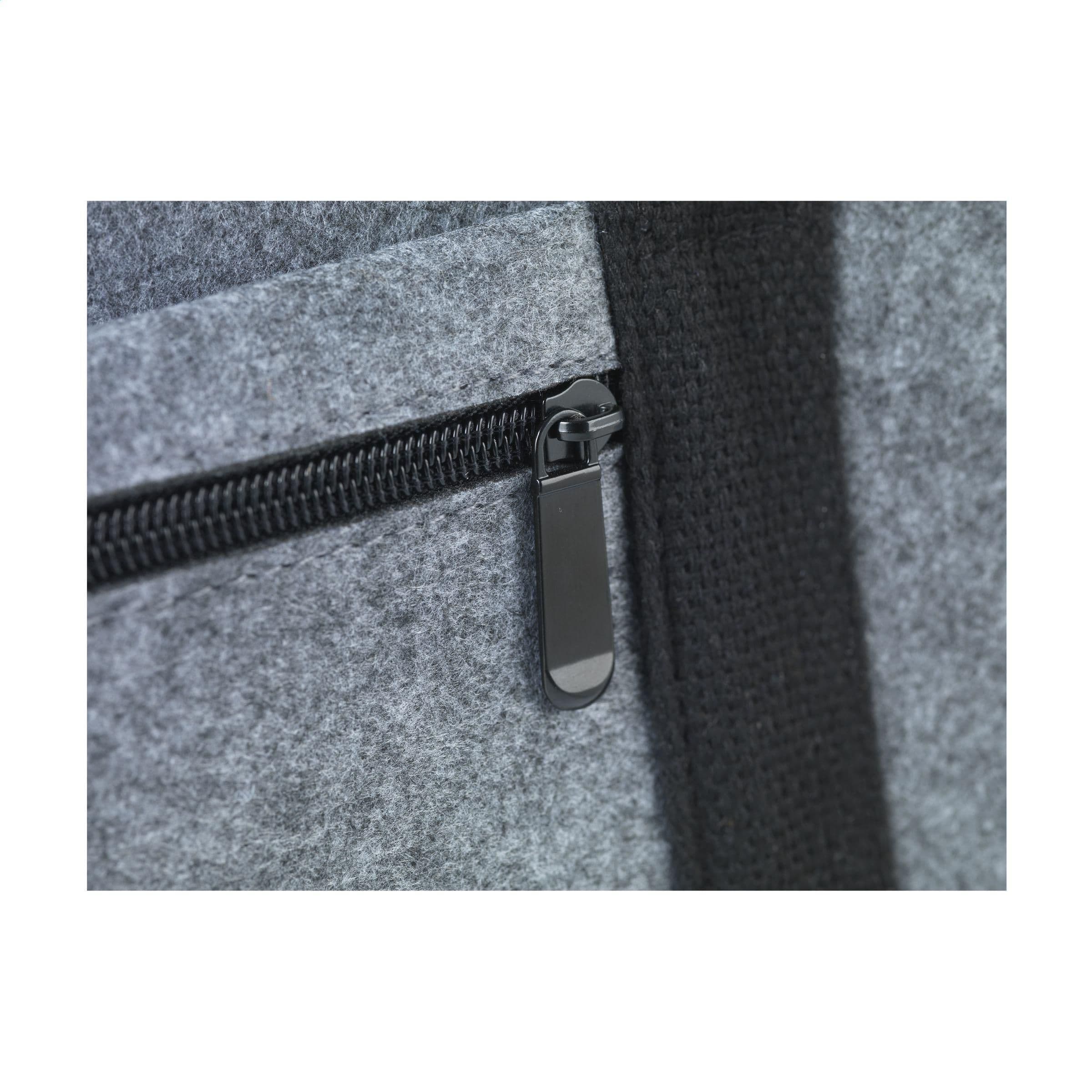 Sac de voyage Feltro GRS RPET Weekend Bag en situation
