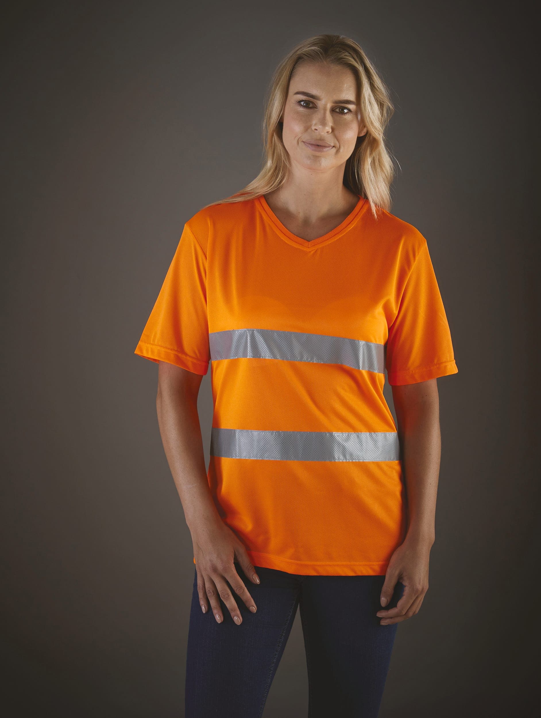 T-shirt col V haute visibilité Top Cool en situation