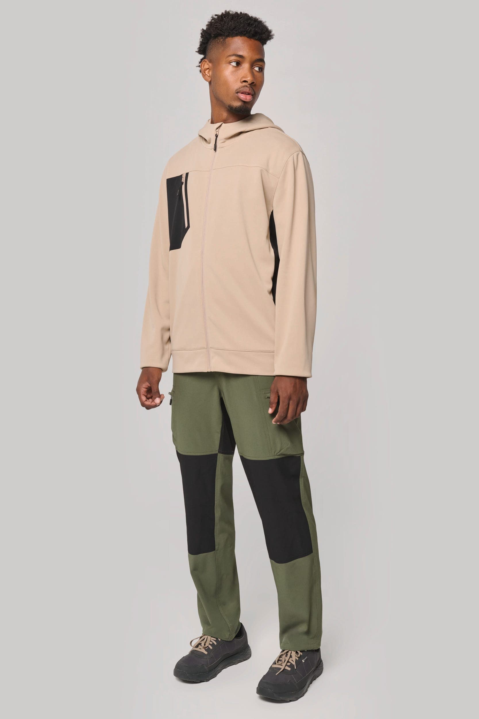Veste outdoor zippée unisexe en situation