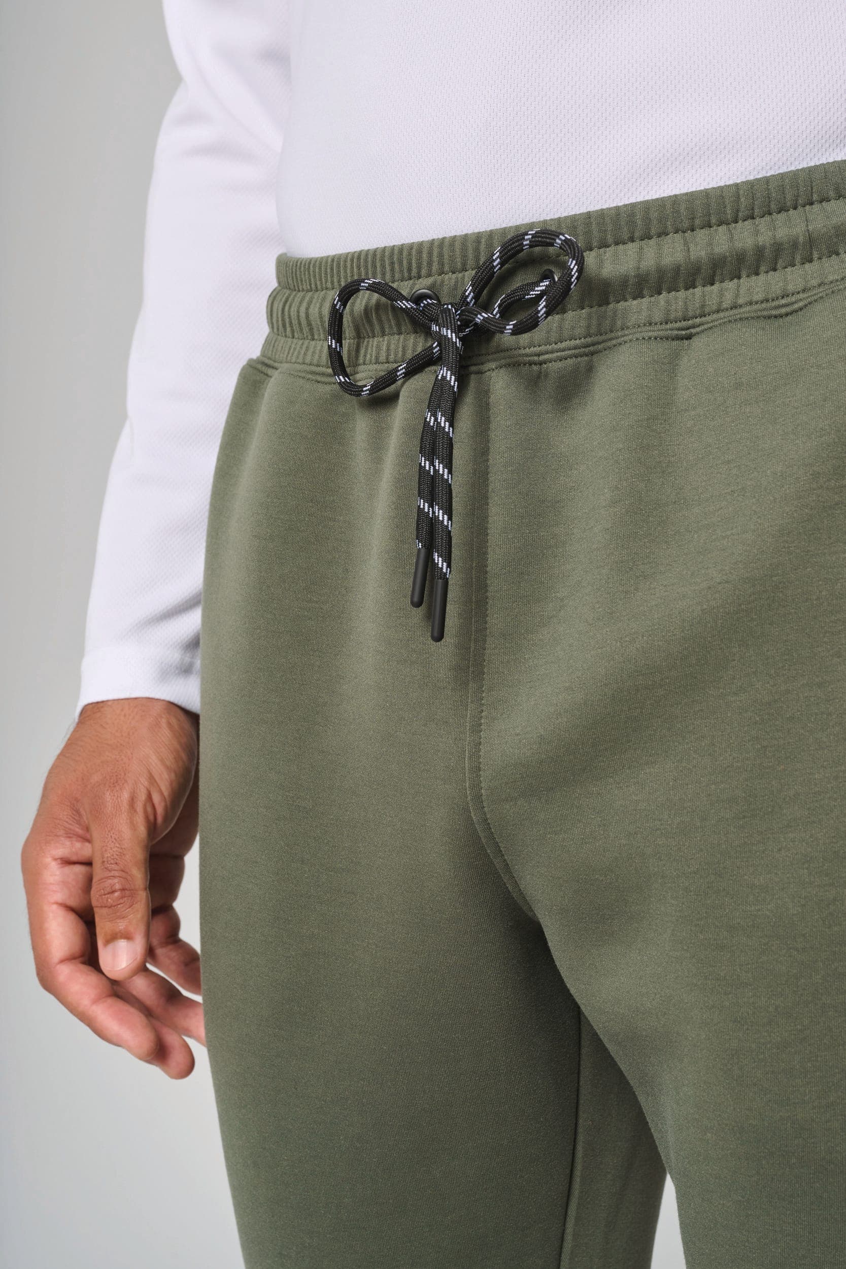 Pantalon performance homme en situation
