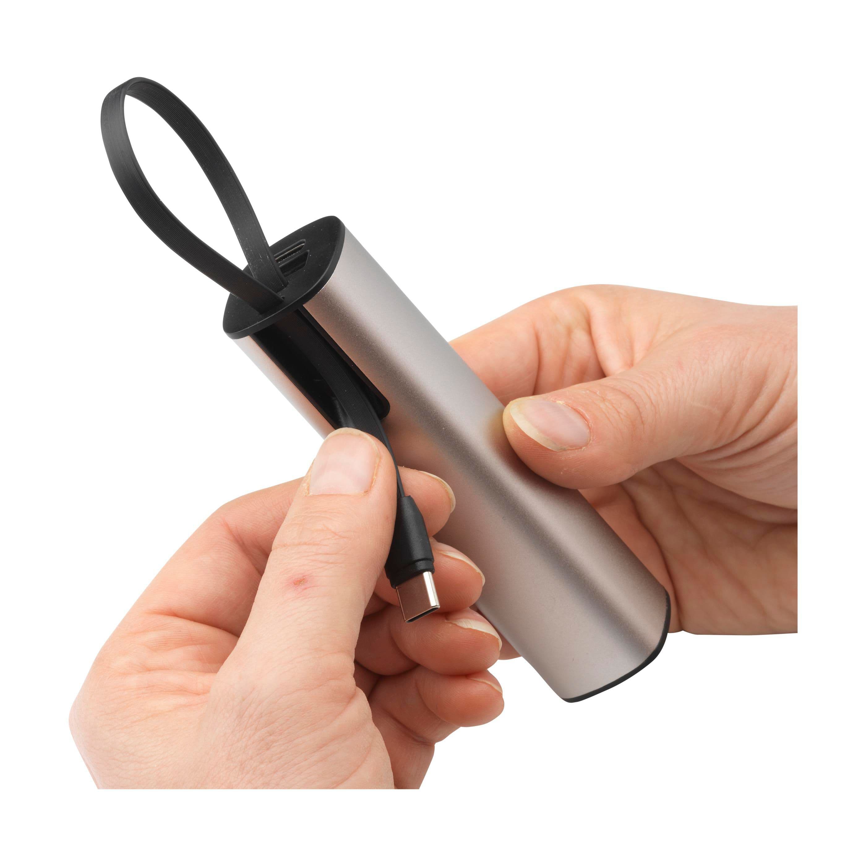 Powerbank SlimBoost 5000 RCS aluminium recyclé en situation