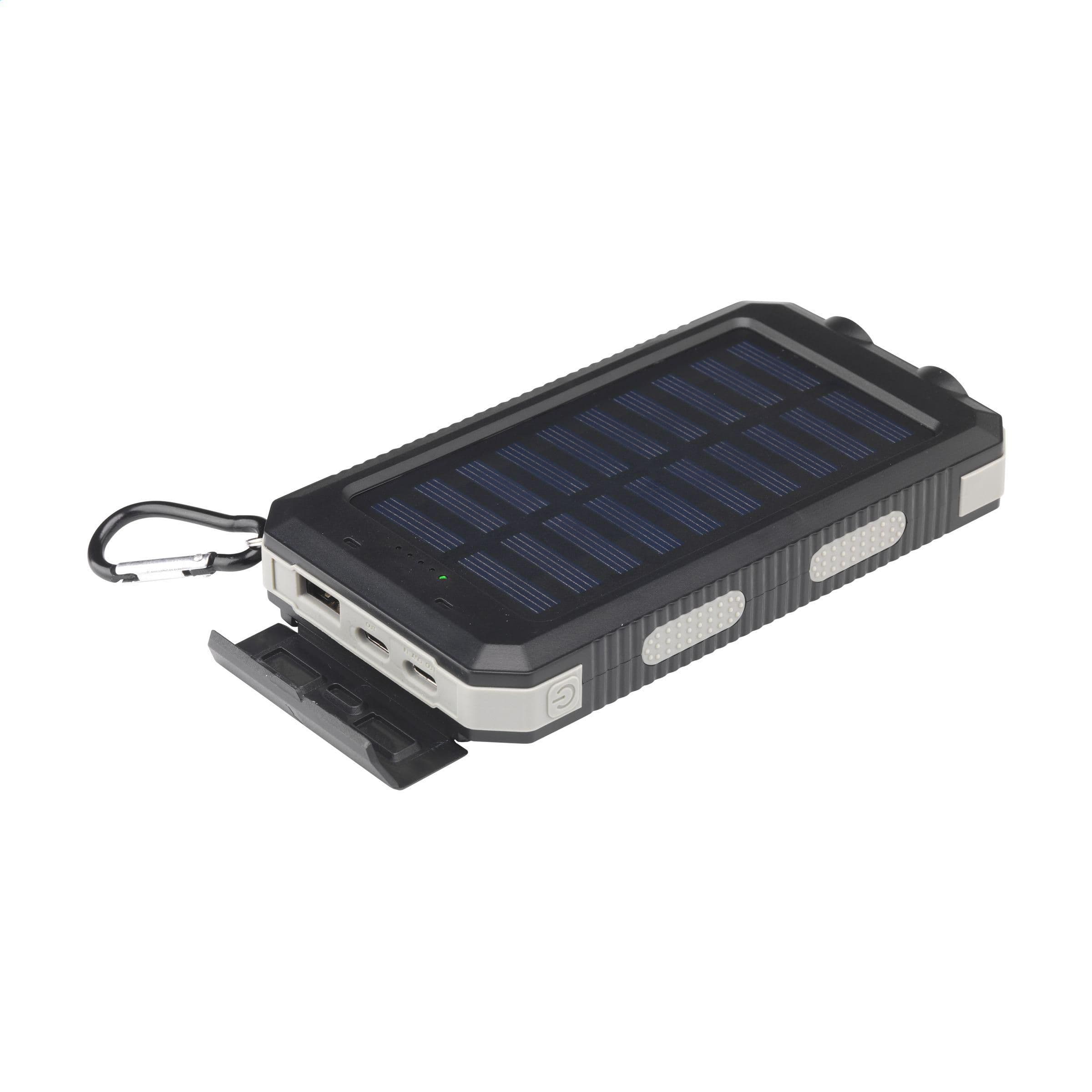 Batterie externe Trail RCS Chargeur solaire Boussole 8000 en situation