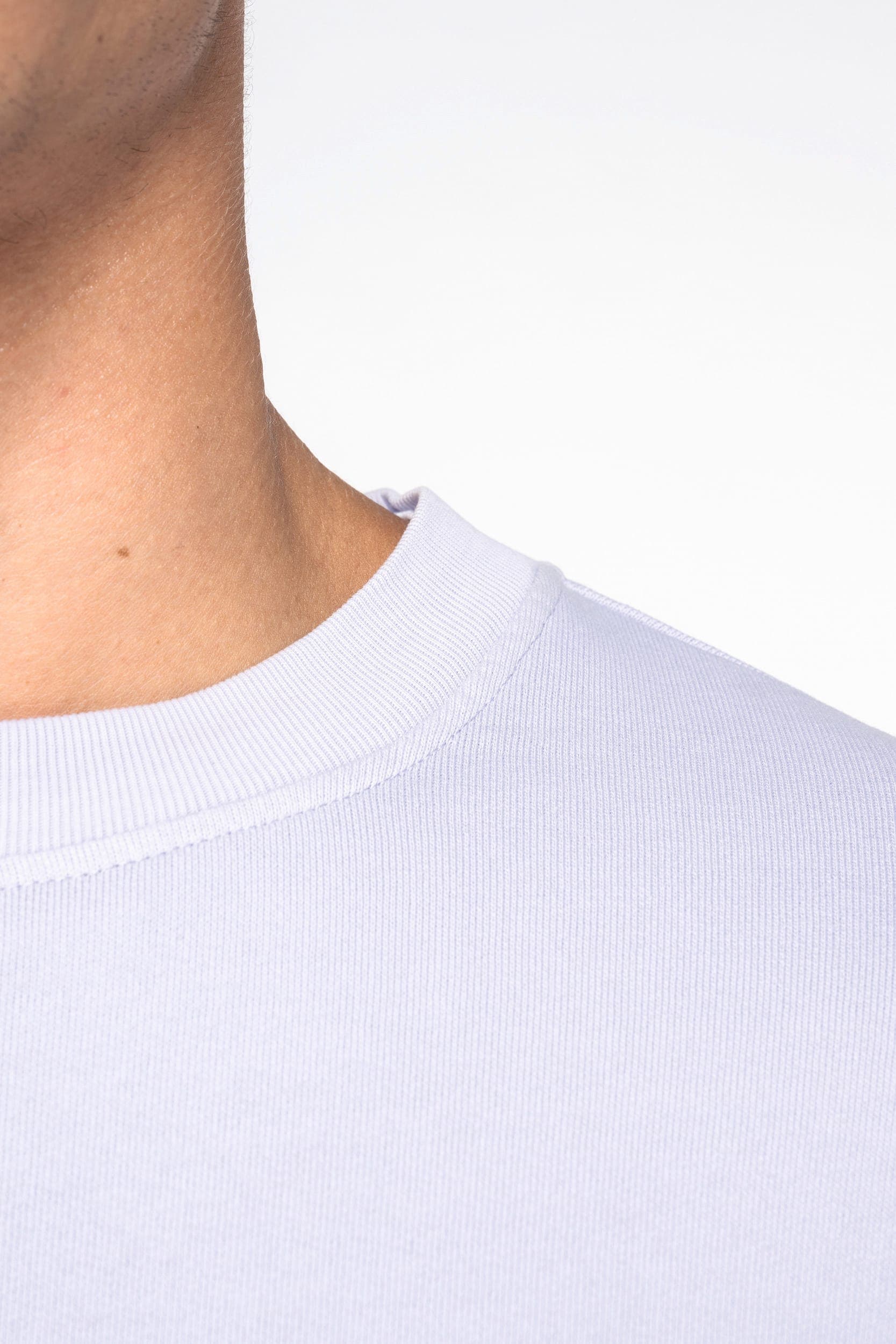 Sweat-shirt écoresponsable oversize French Terry unisexe en situation