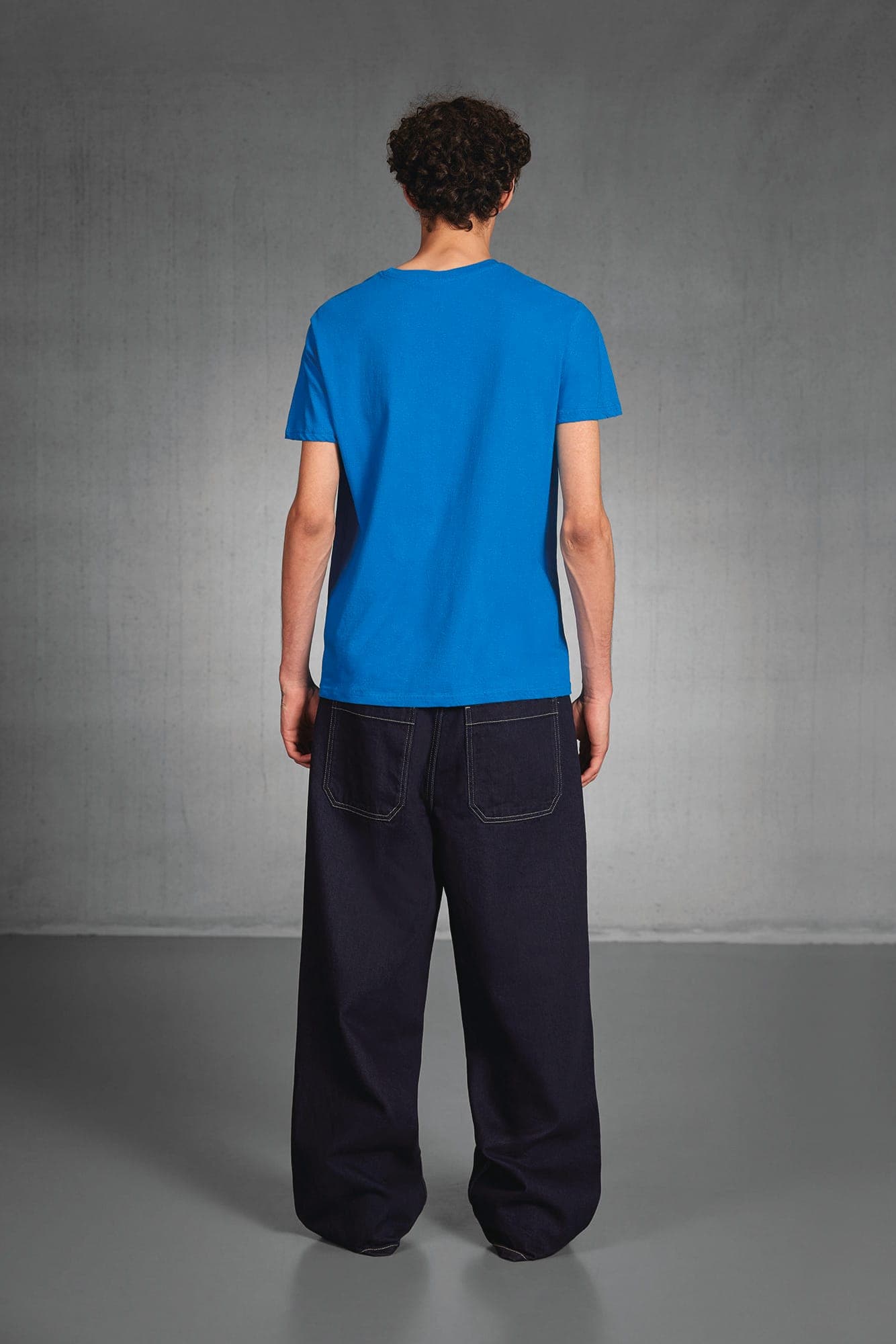 T-shirt homme #E150 en situation
