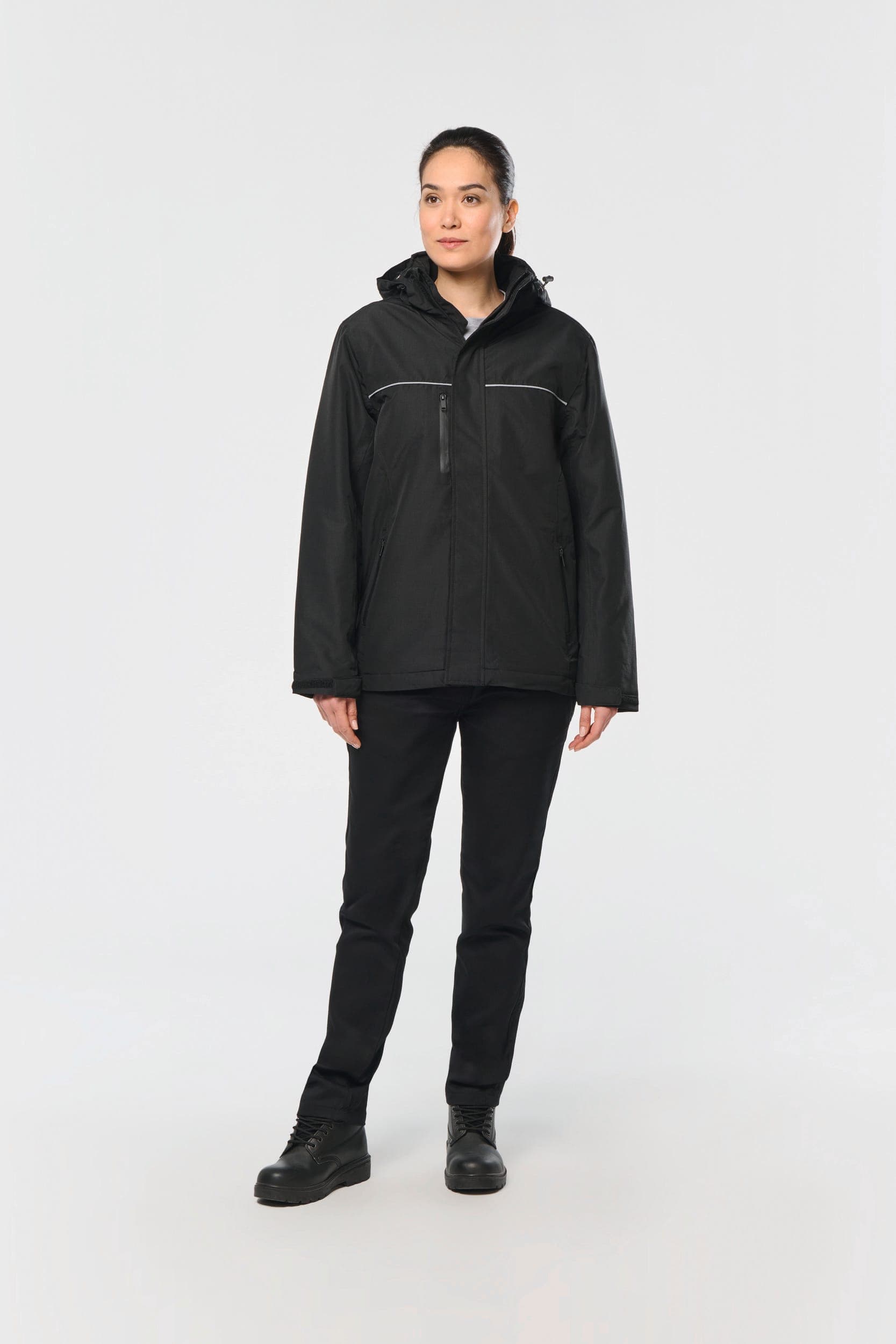 Parka performance à capuche unisexe en situation