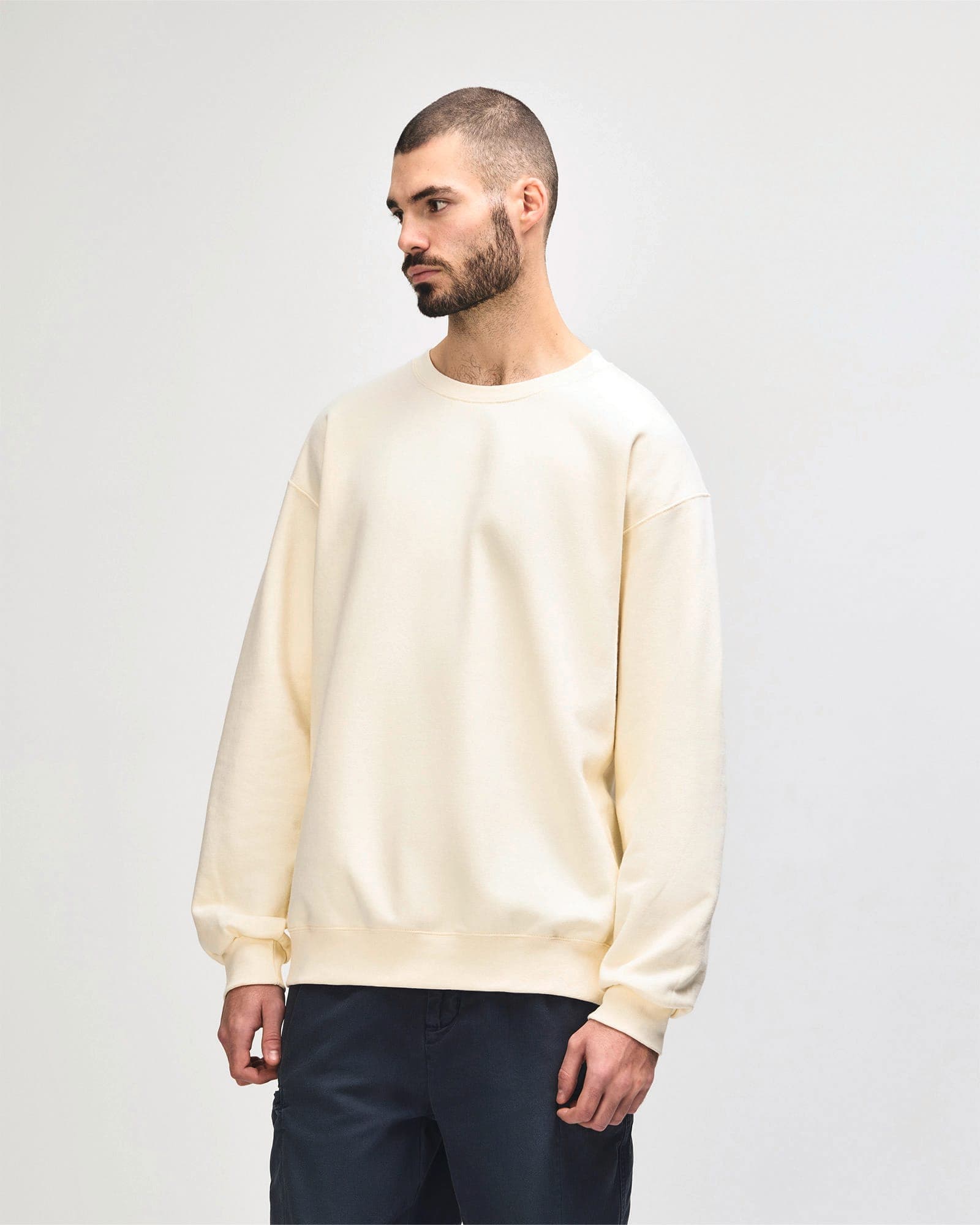 Sweat-shirt adulte col rond Hammer en situation