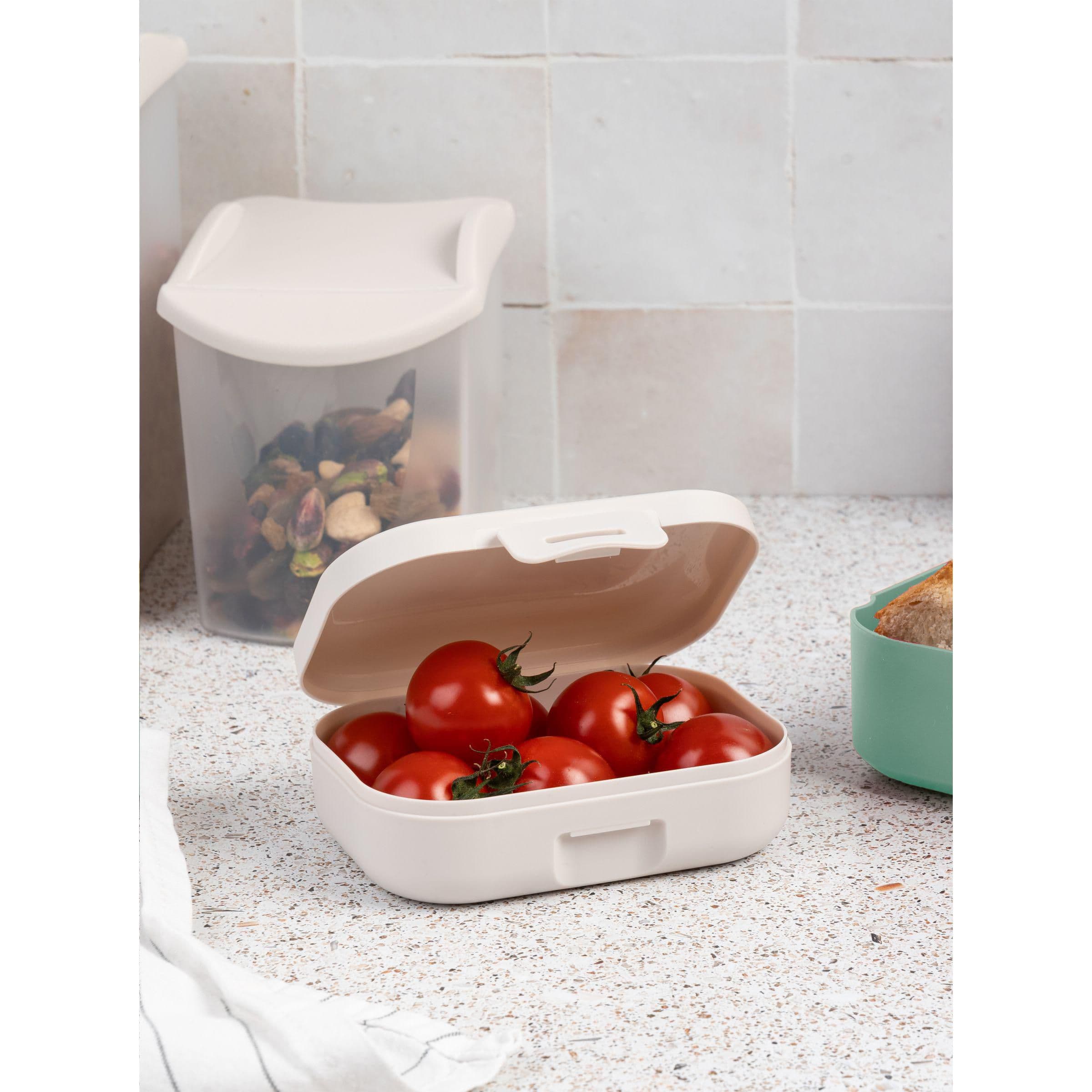 Boîte à goûter Day to Day Snackbox Small 200 ml en situation