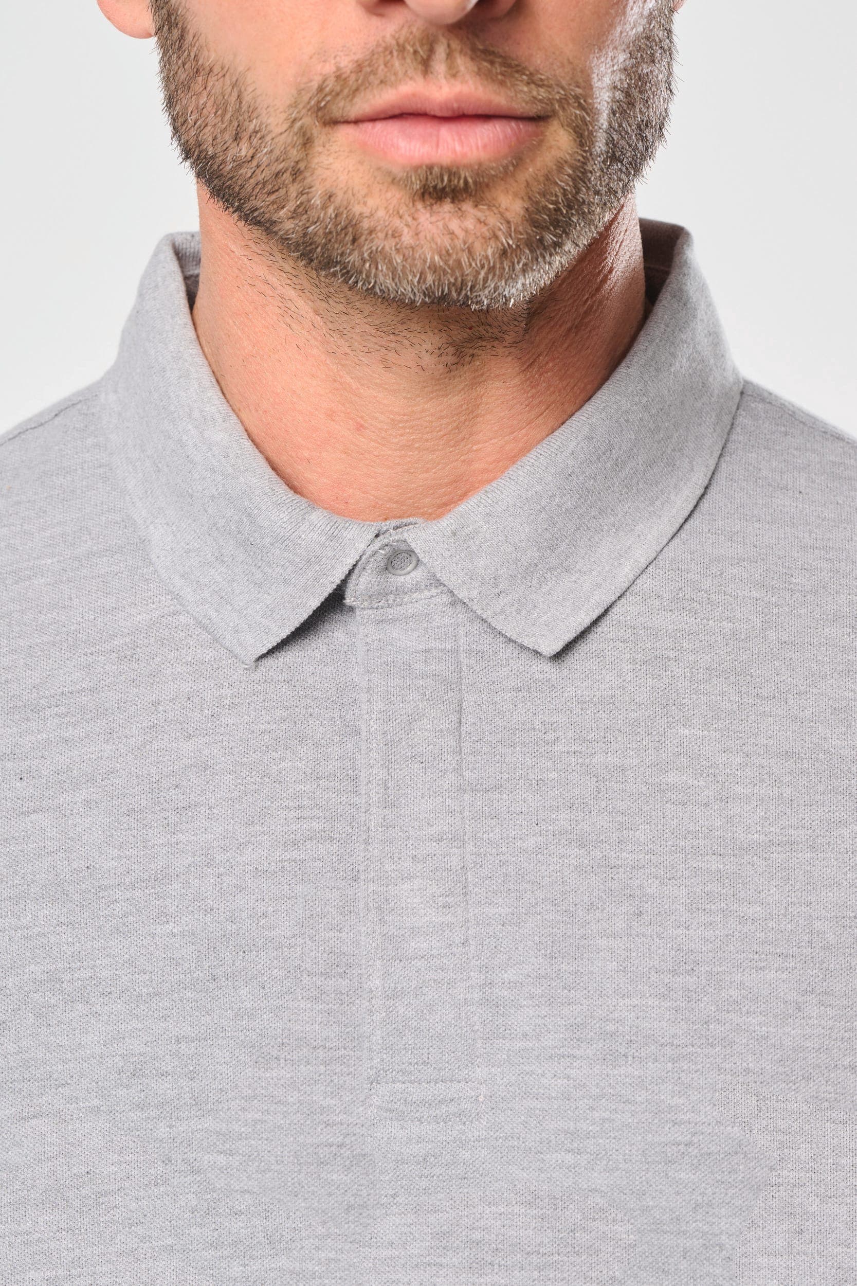 Polo col boutons pression manches courtes homme en situation