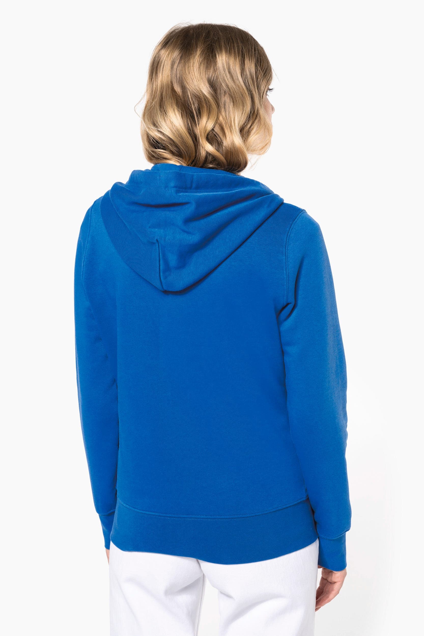 Sweat-shirt écoresponsable zippé à capuche femme en situation