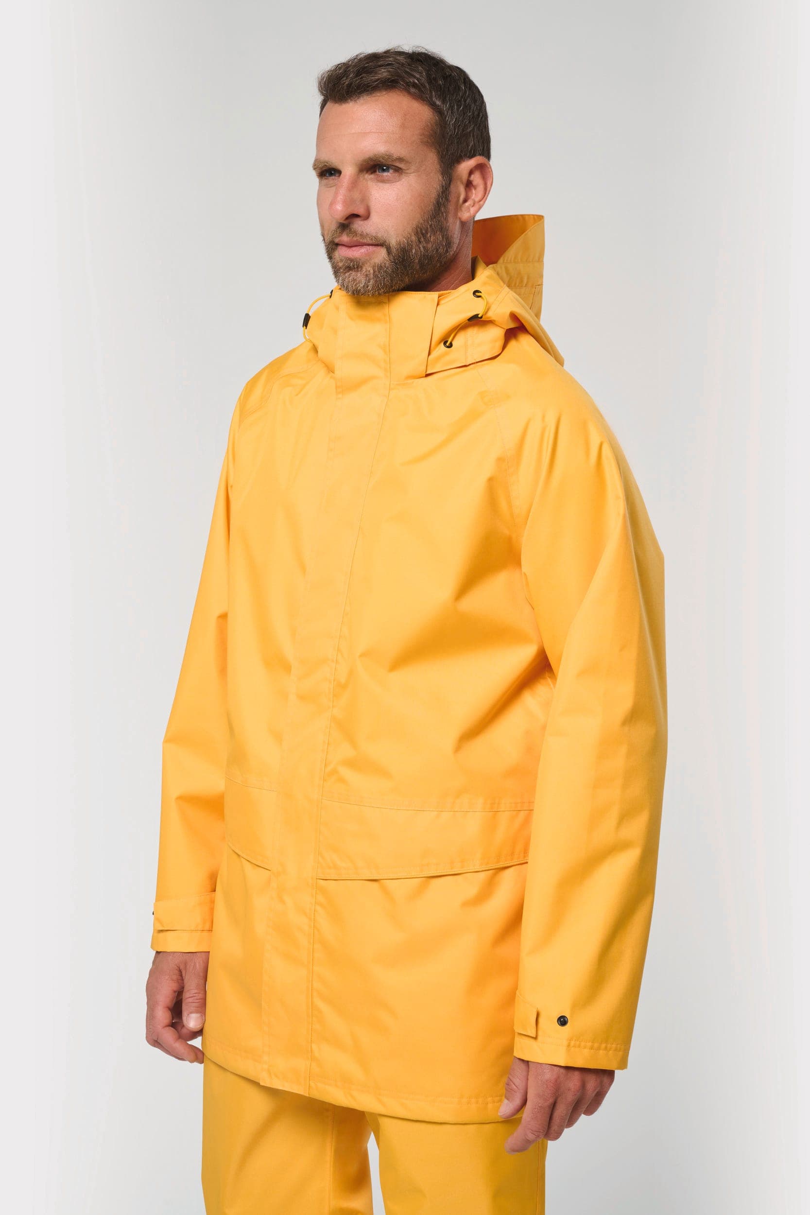 Veste de pluie unisexe en situation