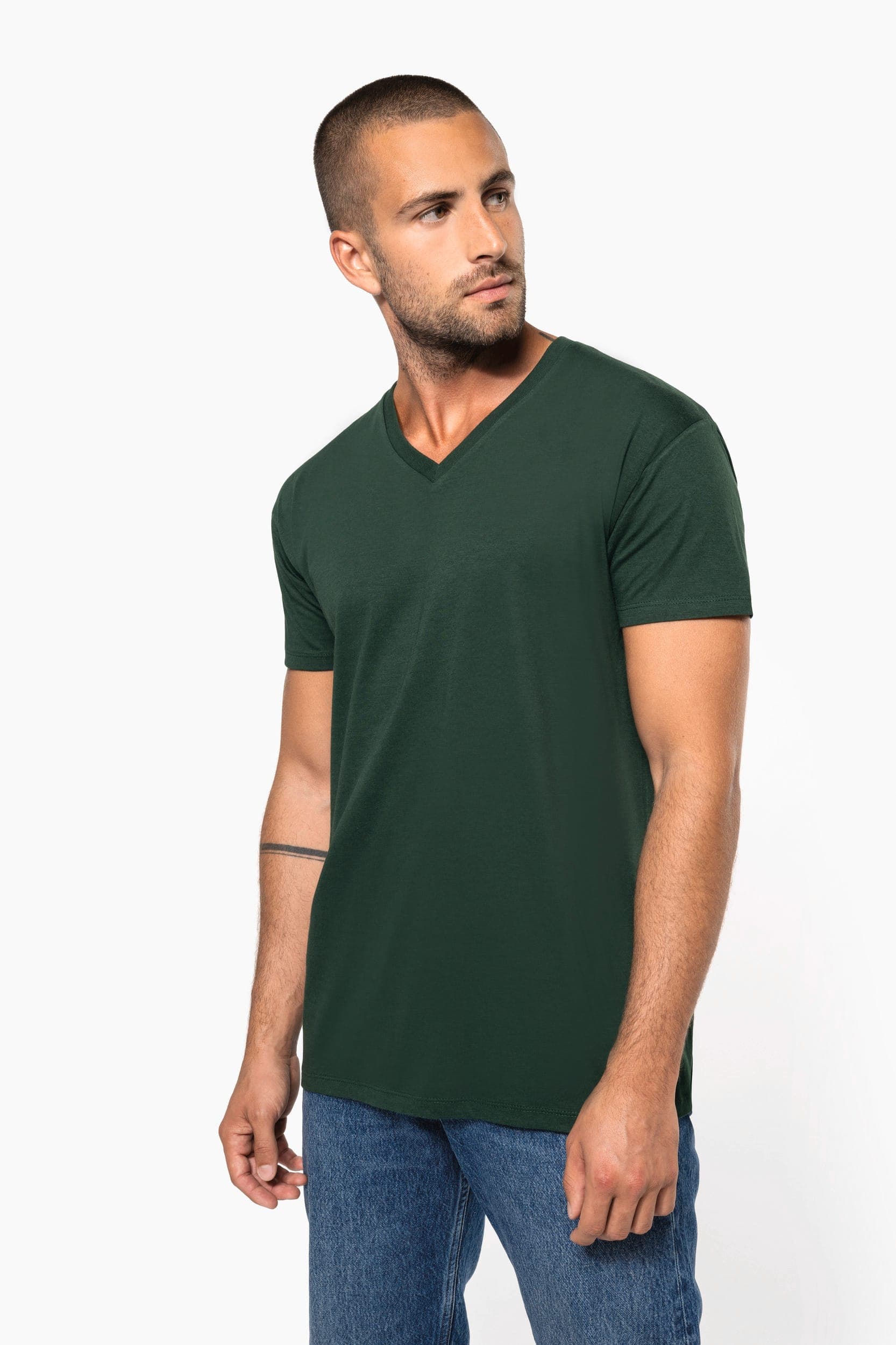 T-shirt Bio150 col V homme en situation