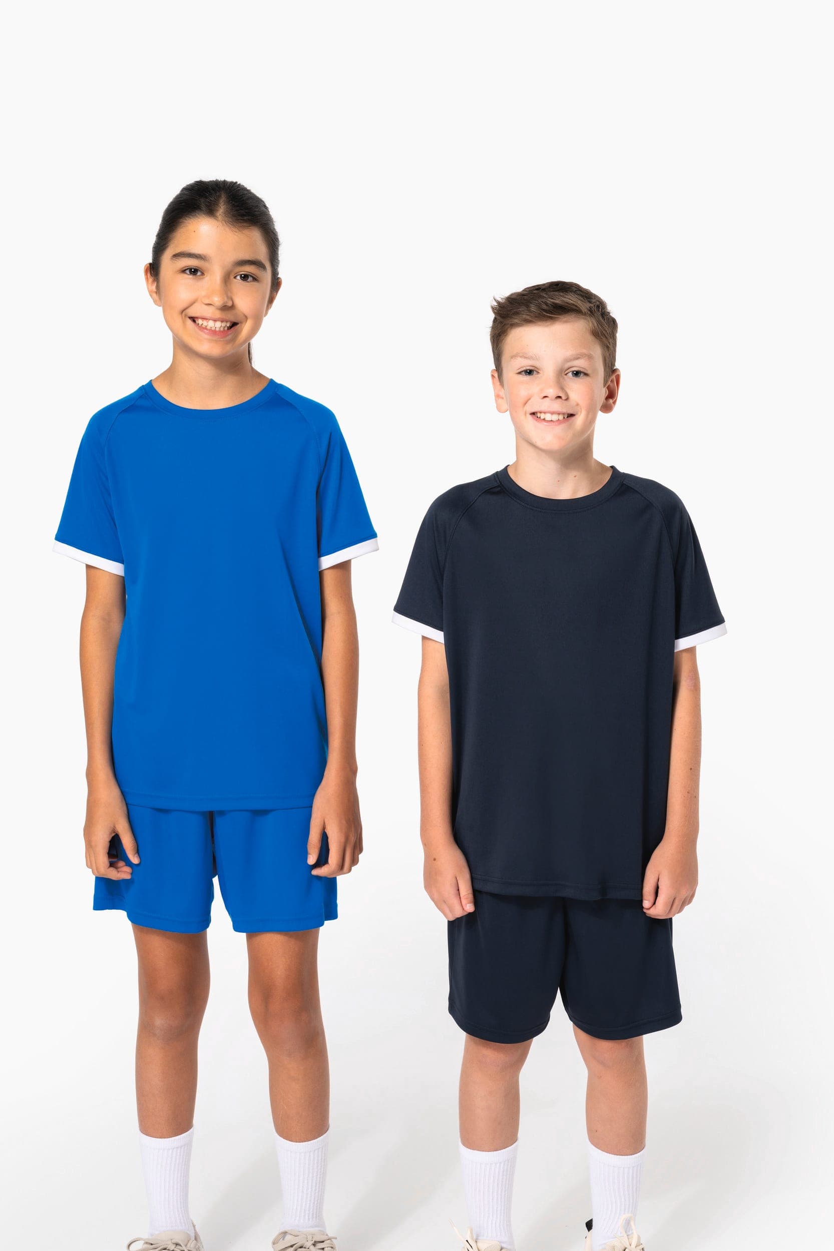 Short multisport en polyester enfant en situation