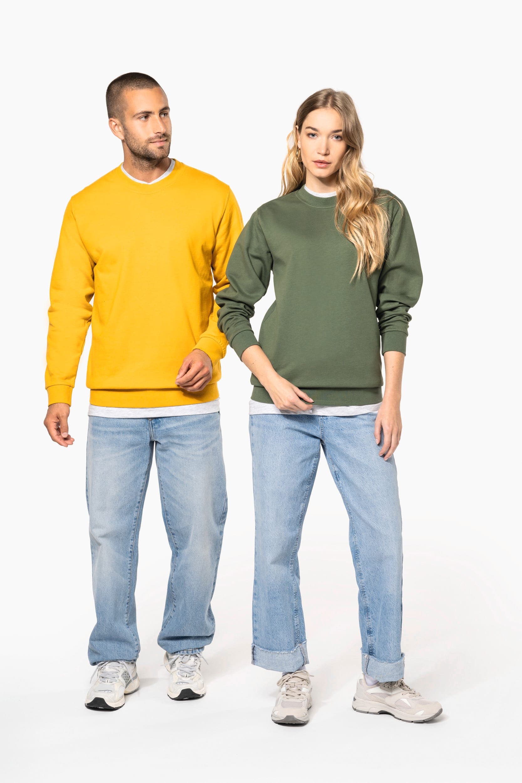 Sweat-shirt col rond unisexe en situation