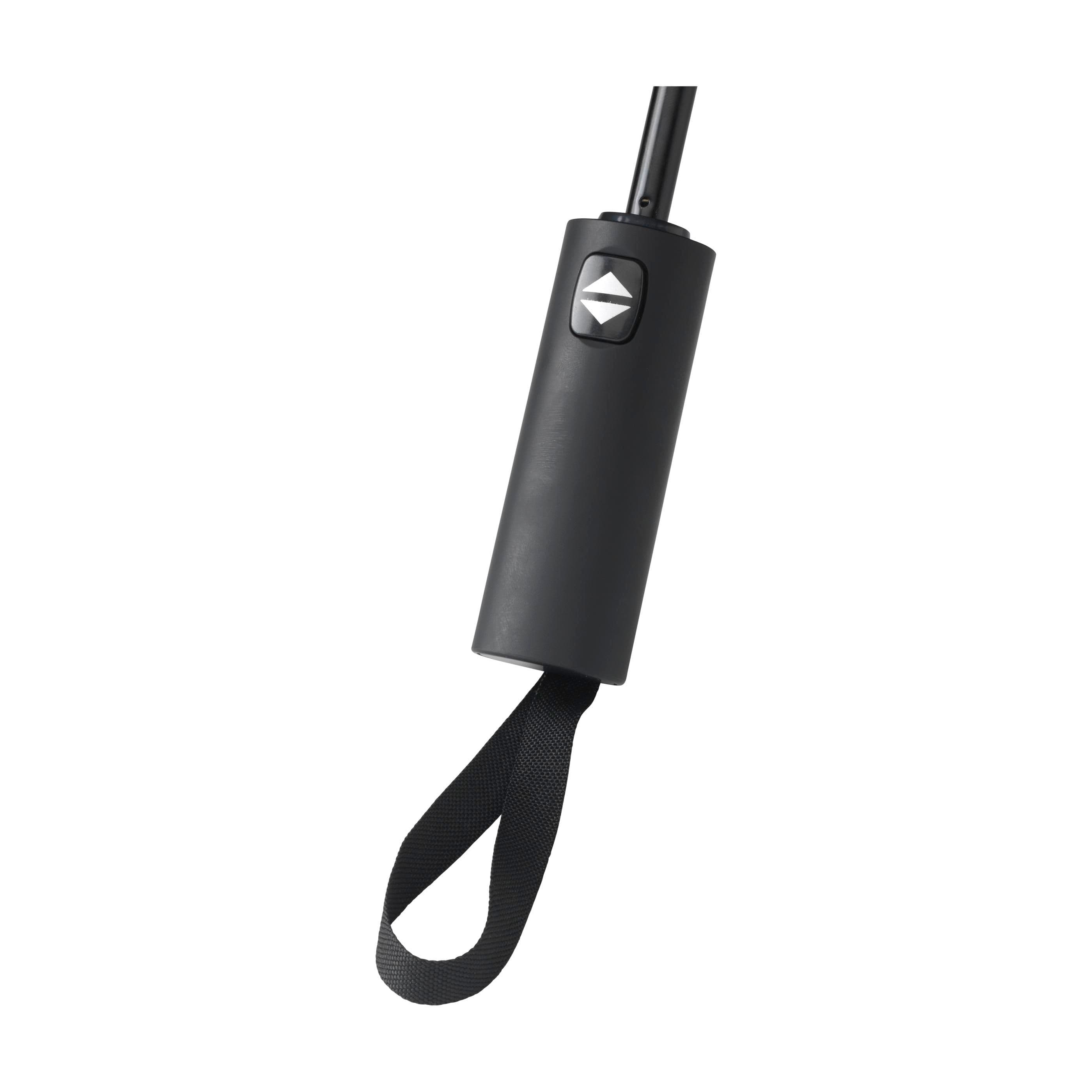 Parapluie pliable Nimbro RCS RPET 21 pouces en situation