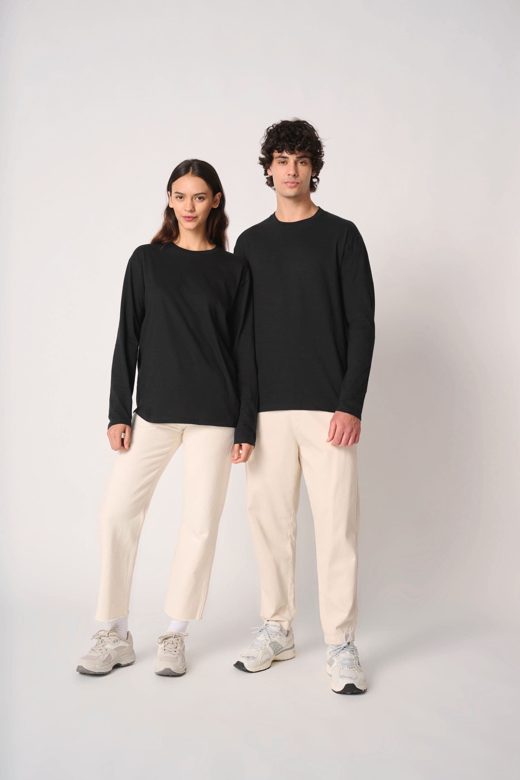 T-shirt LSL unisexe iDeal190 en situation