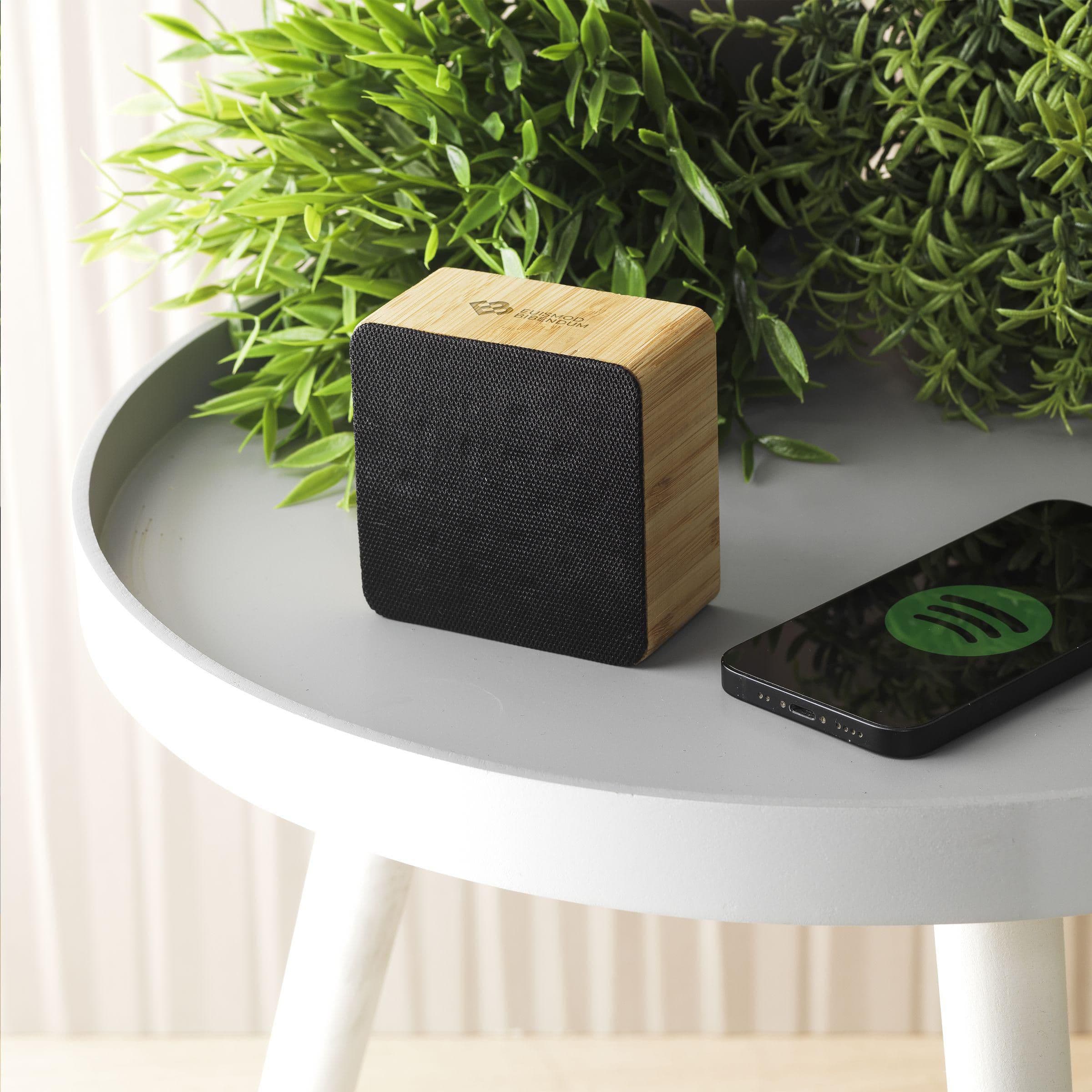 Enceinte sans fil Sonido 5W bambou en situation