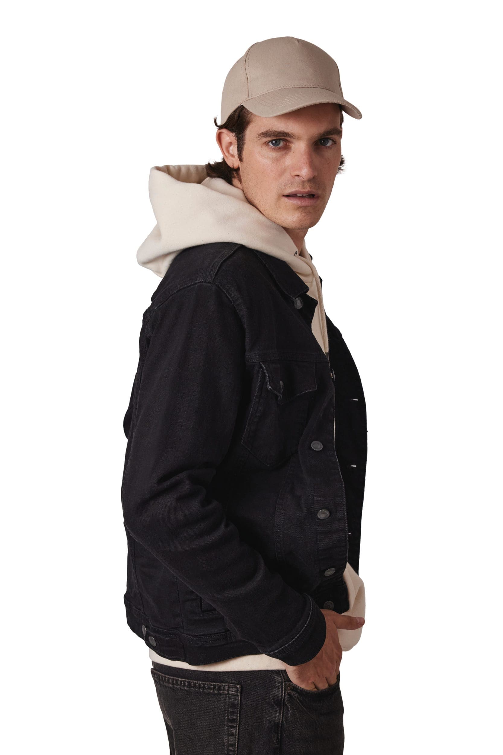 Casquette en coton et polyester recyclés K-loop tracking - 5 panneaux en situation