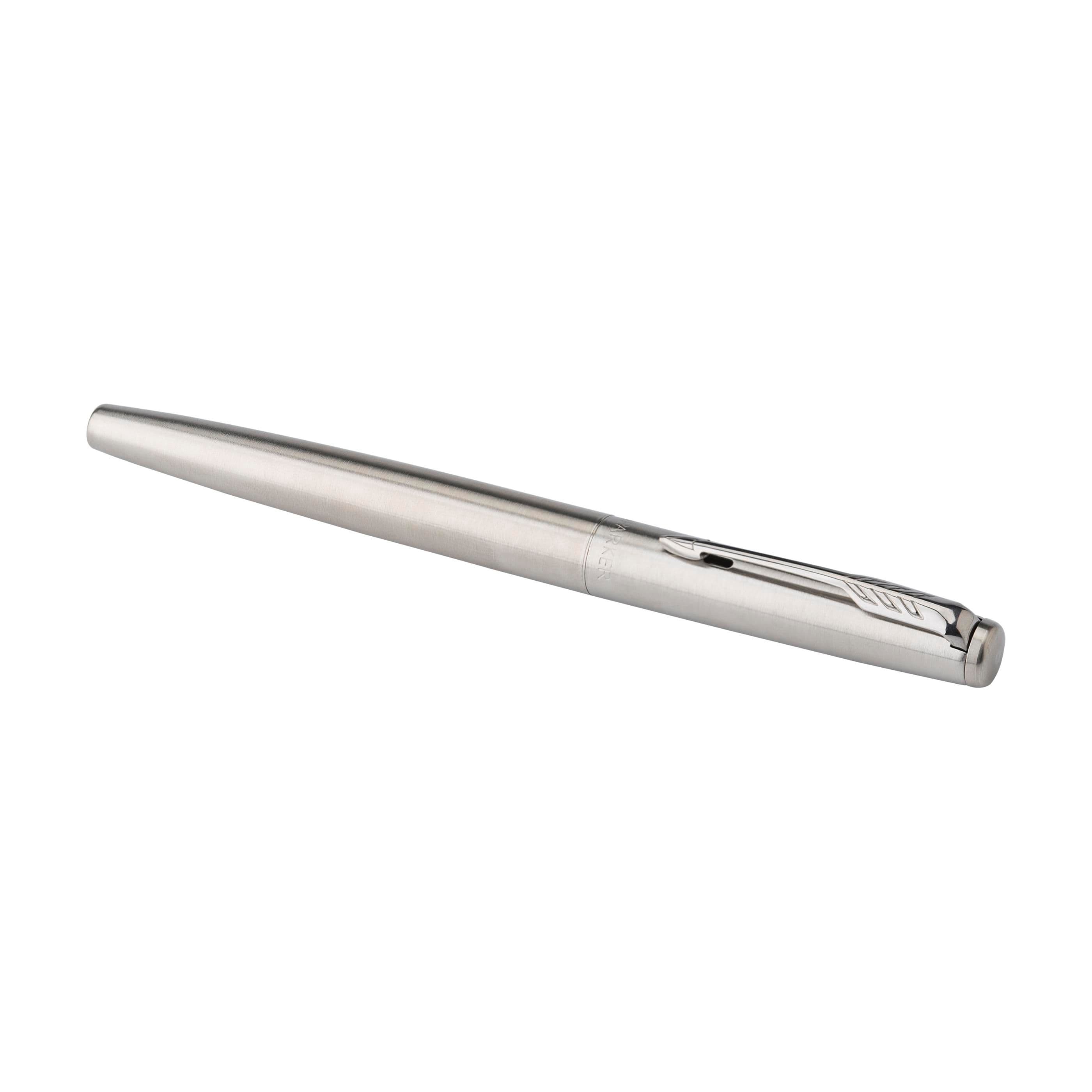 Stylo plume Parker Jotter Core | Acier inoxydable en situation