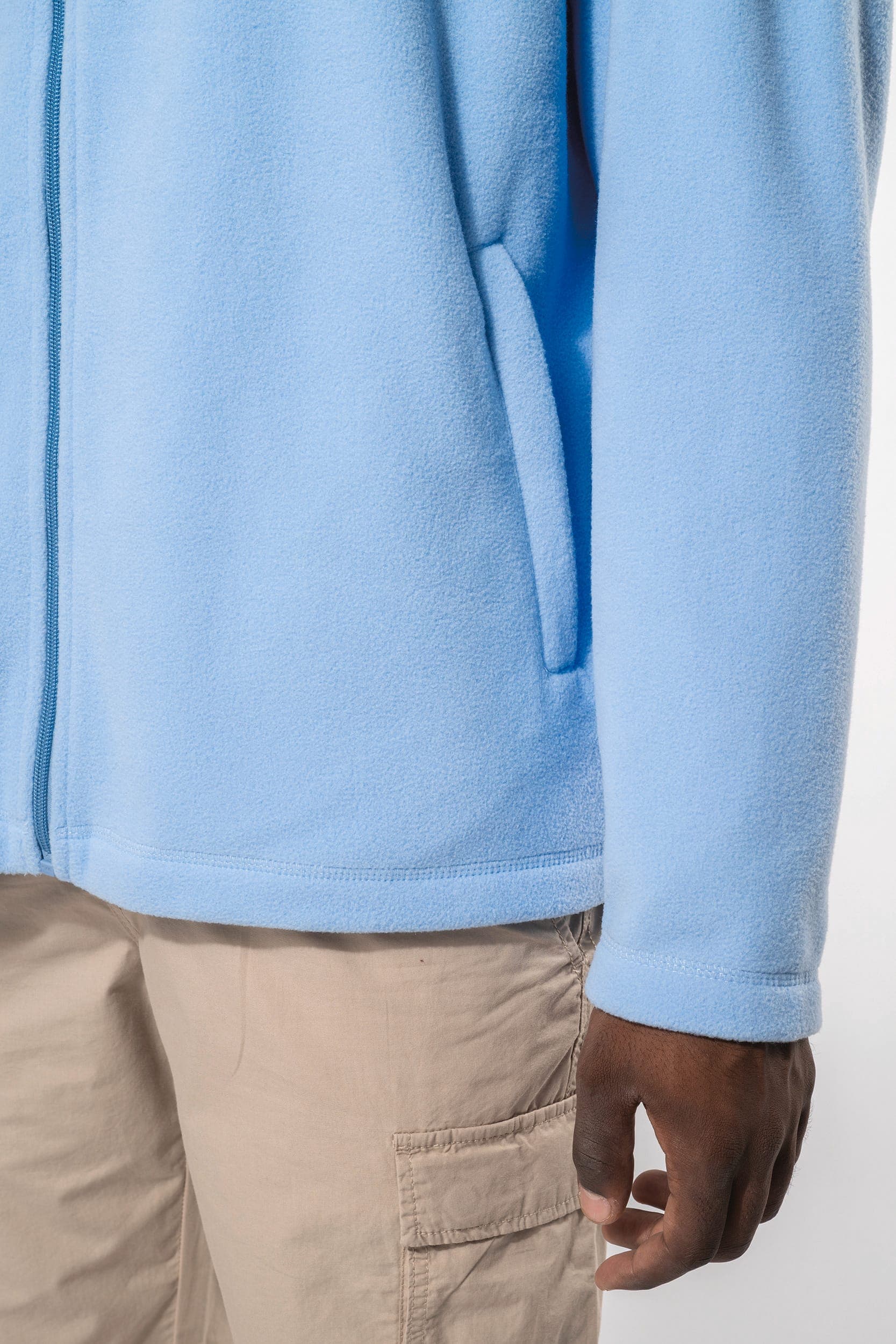 Veste micropolaire zippée homme en situation