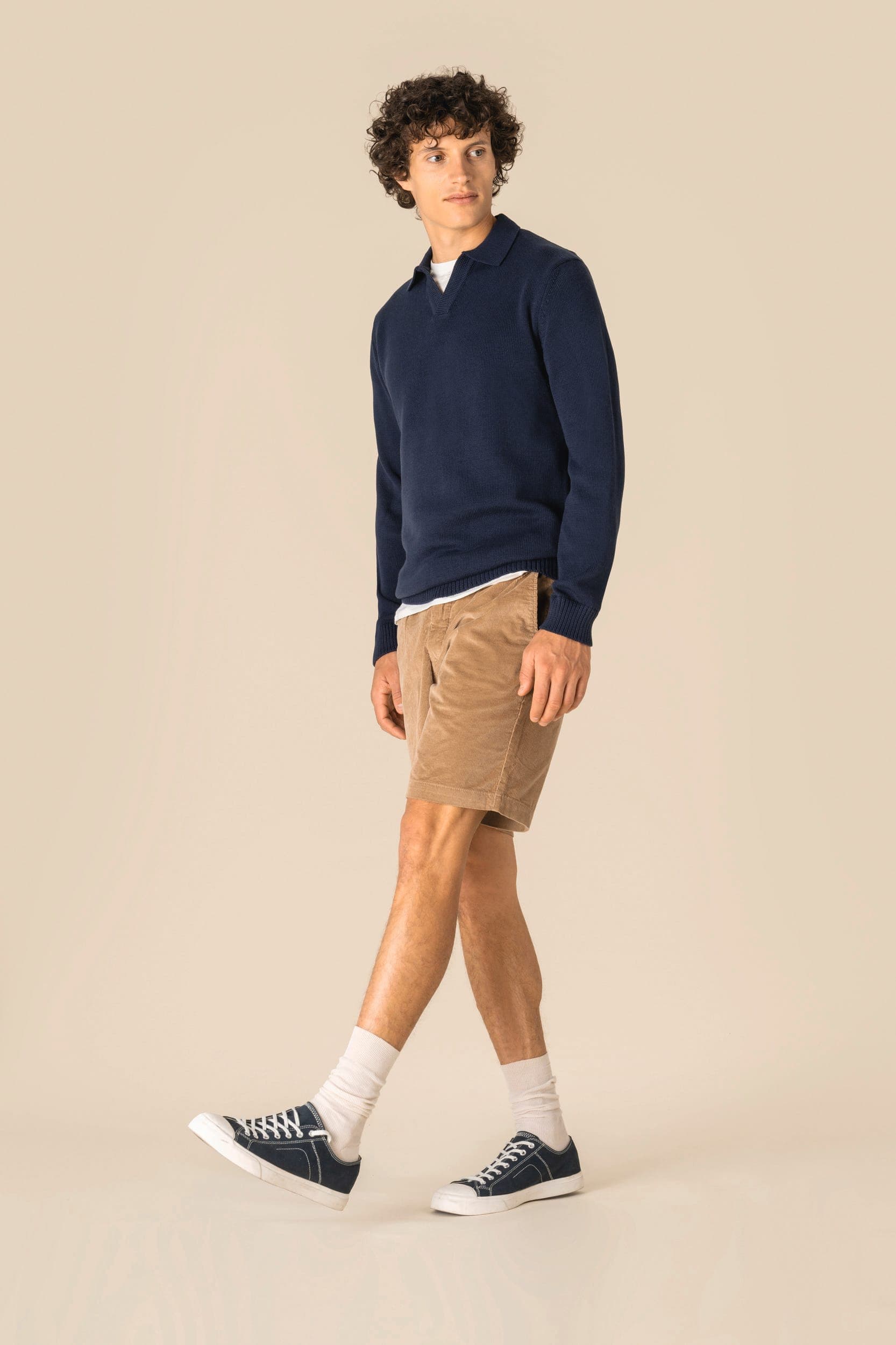 Short écoresponsable en velours côtelé homme en situation