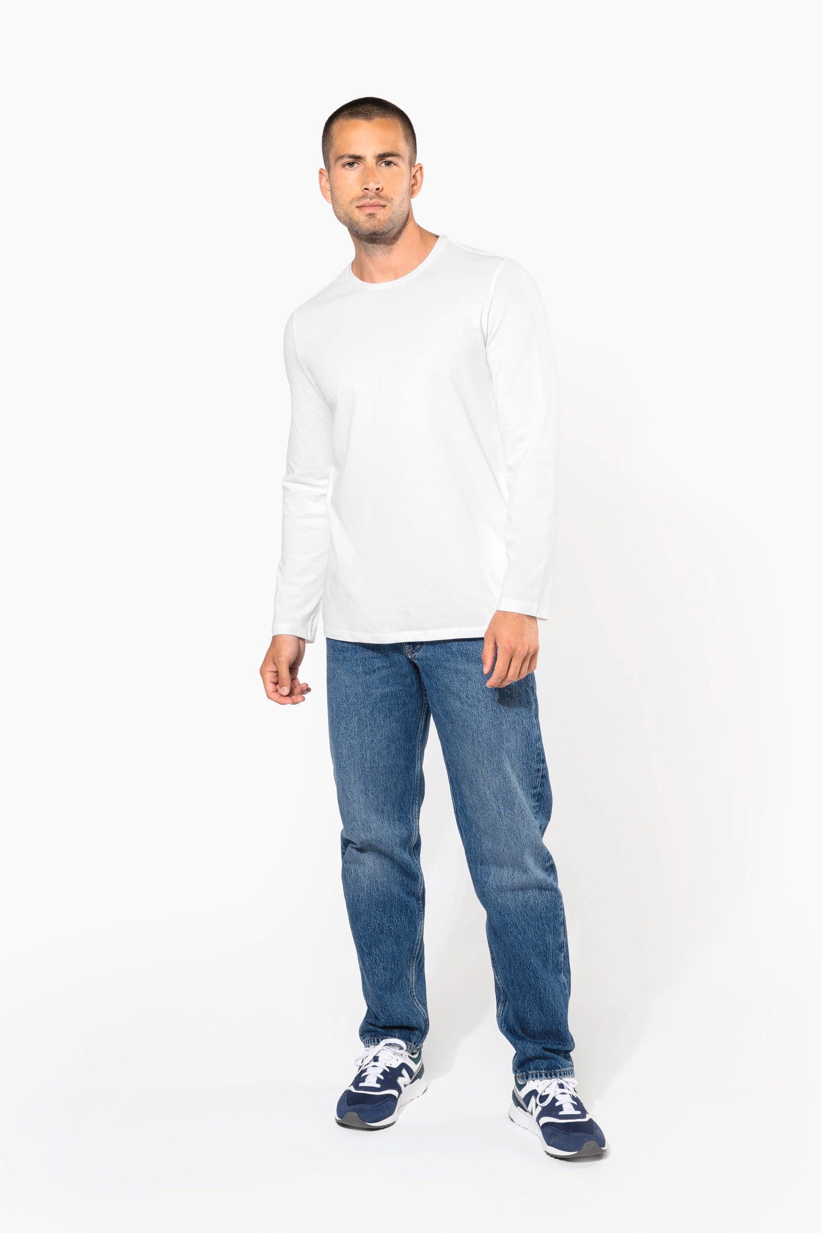 T-shirt col rond manches longues homme en situation