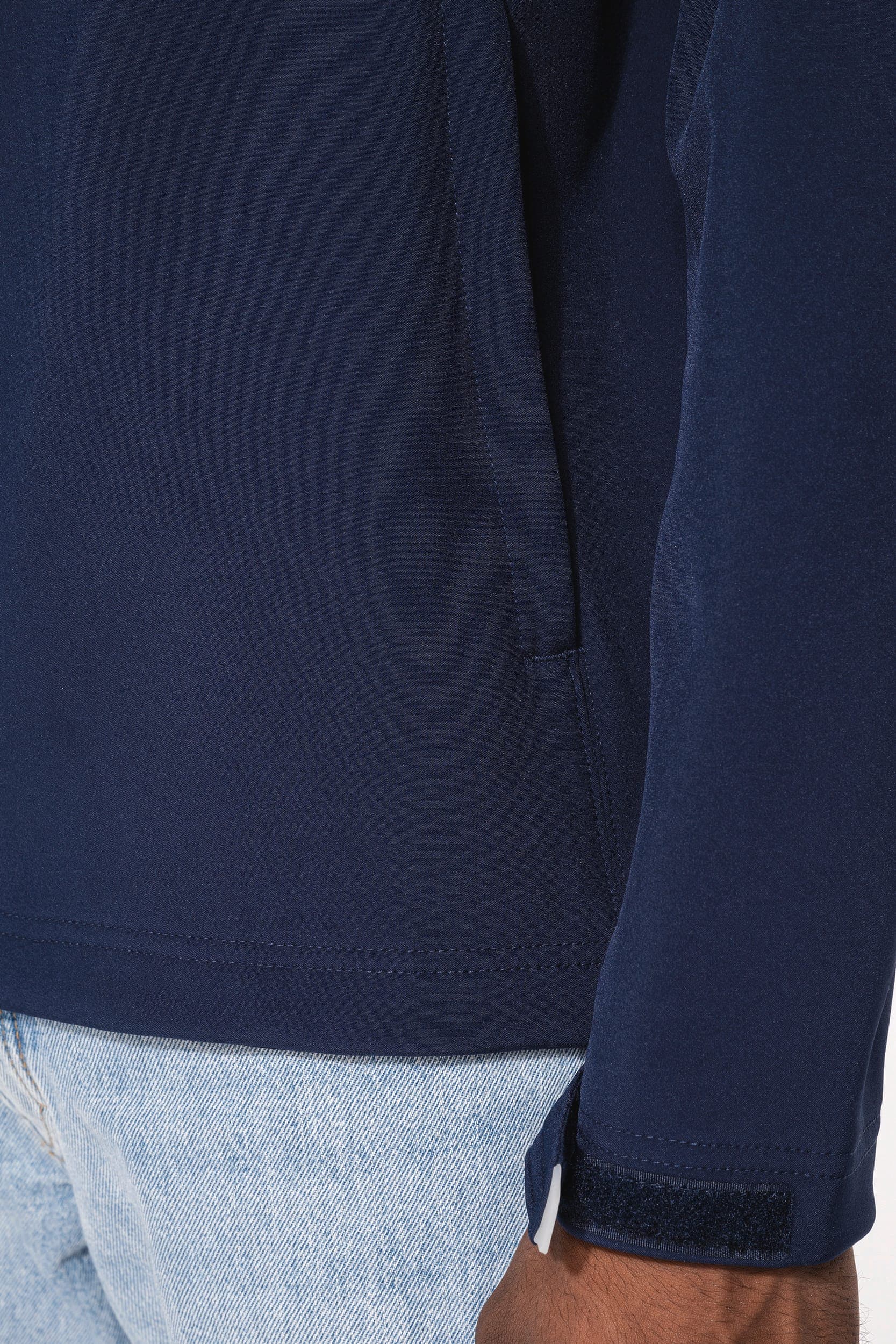 Veste softshell à capuche amovible homme en situation