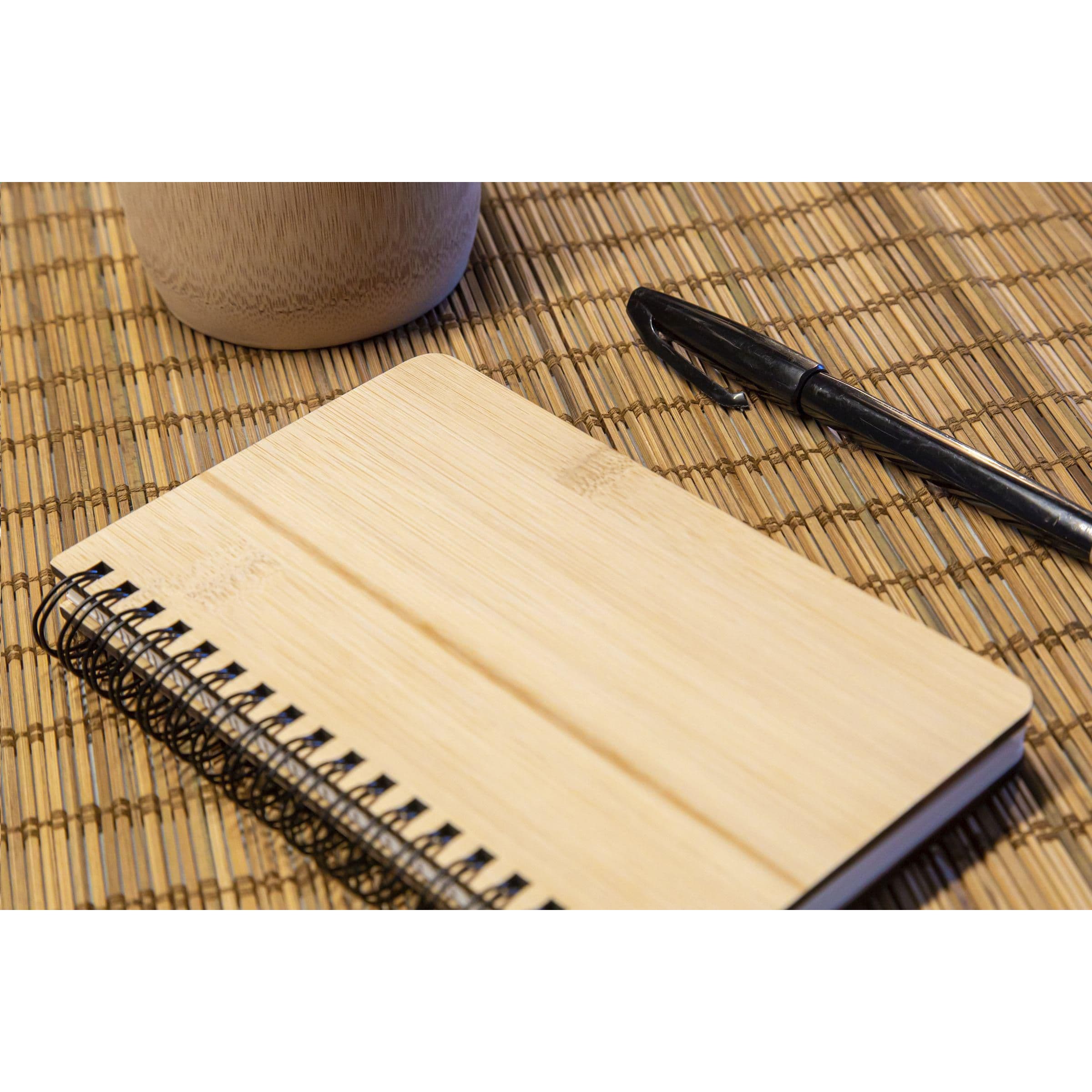 Carnet de notes fabriqué à partir de déchet de pierre et bambou A6 en situation