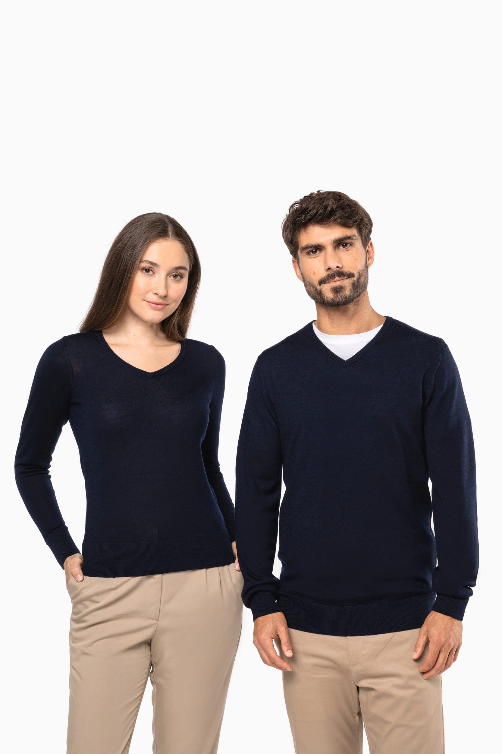 Pull Mérinos col V homme en situation