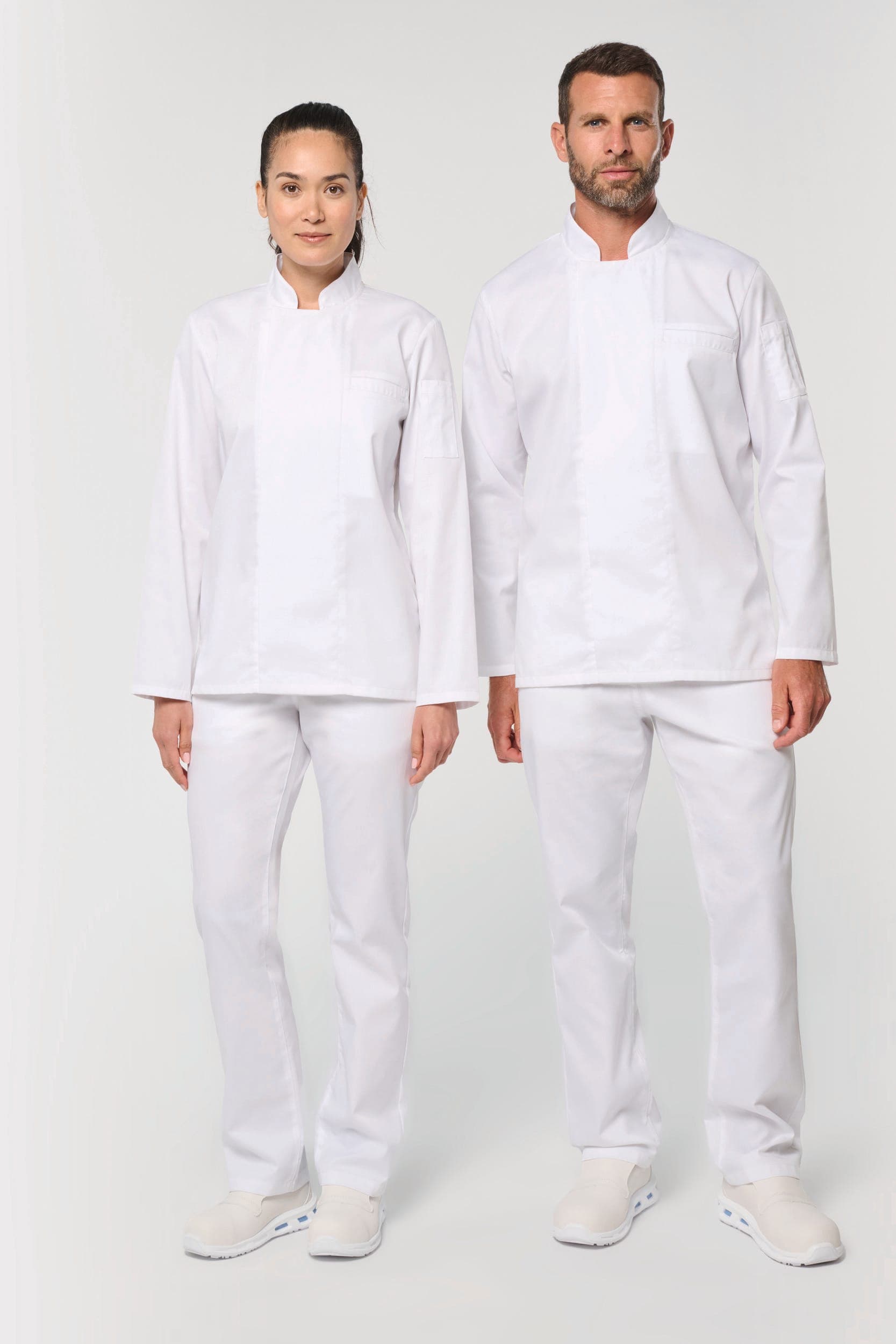 Veste de cuisine écoresponsable et respirante manches longues unisexe en situation