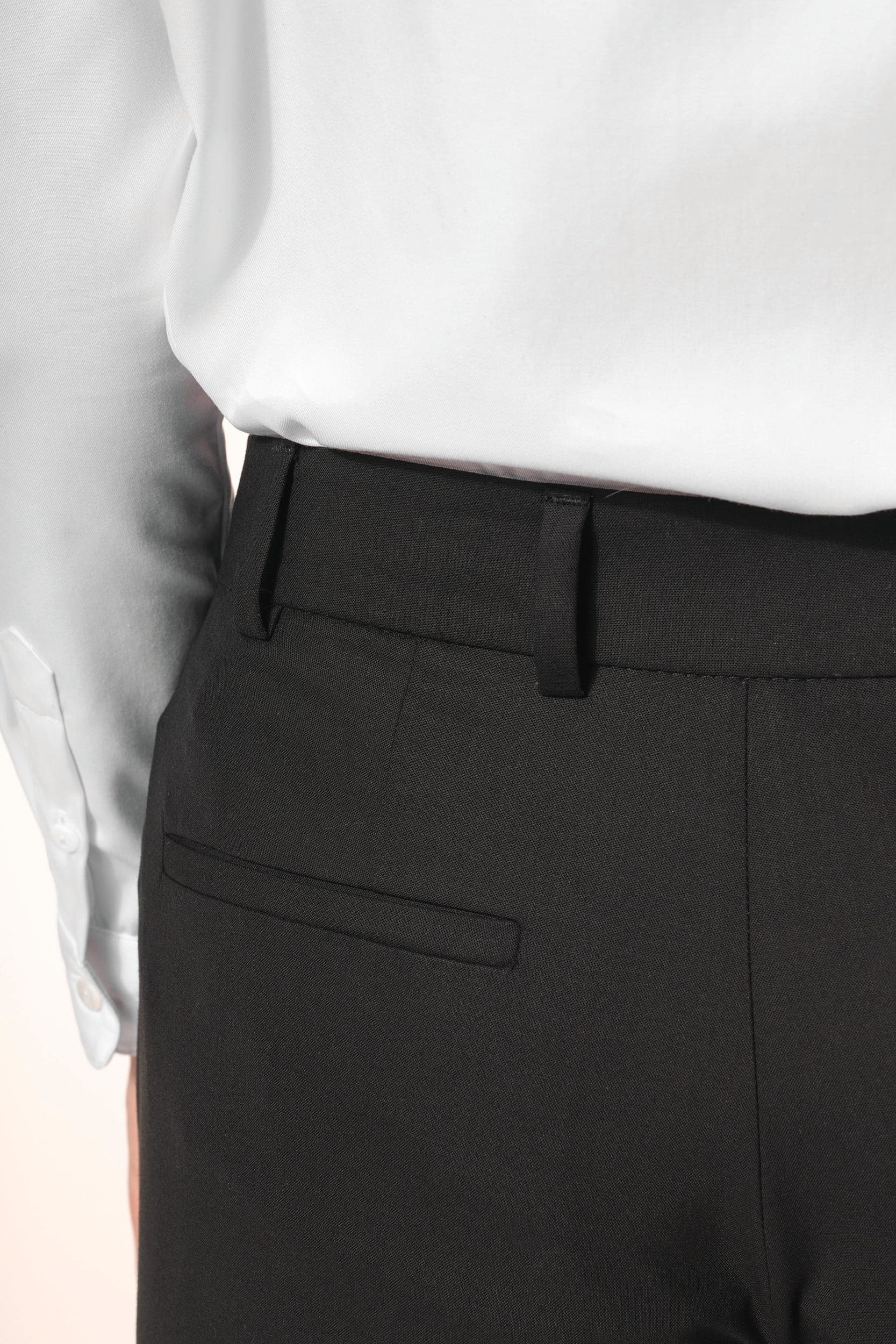 Pantalon City femme en situation