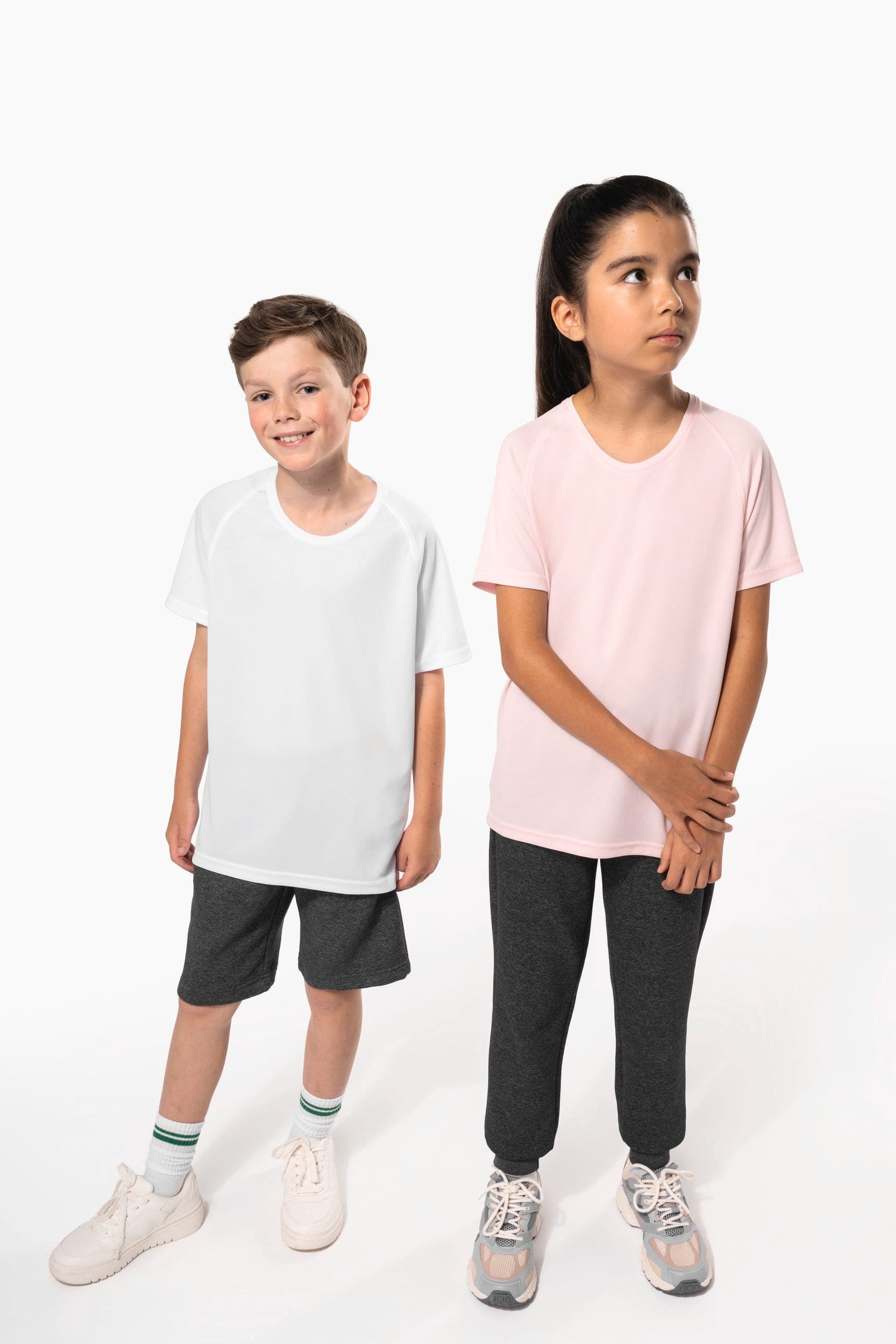 T-shirt sport manches courtes enfant en situation